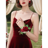Red Rose Corsage And Boutonniere Set, Boutonniere For Men And Wrist Corsage Wristlet Prom Homecoming Wedding Flowers Accessories Party Suit Decorations (Red)