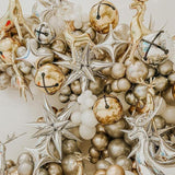 Elegant Christmas Balloon Arch Kit: Gold, Silver, White, Reindeer Decor