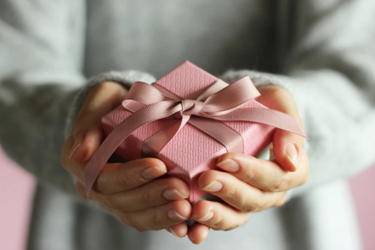 The Ultimate Guide to Gift Wrapping with Ribbon: Step-by-Step Tips