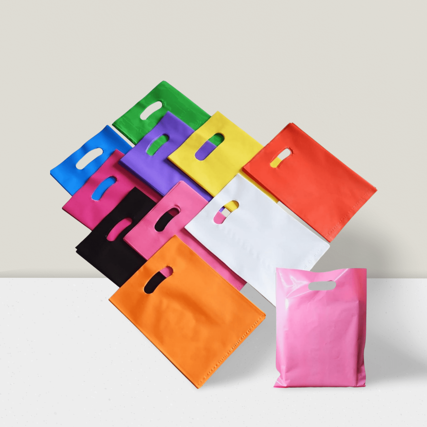 100 Small Plastic Gift Bags 6"X8" With Handles 10 Colors For  Parties, Holidays & Treats