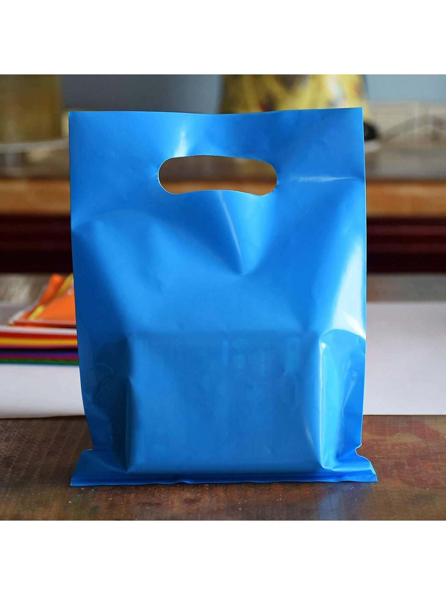 100 Small Plastic Gift Bags 6"X8" With Handles 10 Colors For  Parties, Holidays & Treats