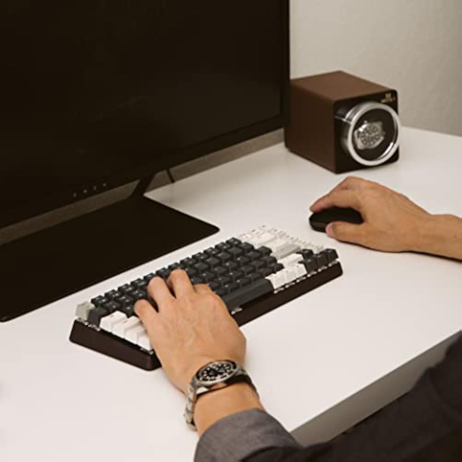 Cascade Mechanical Keyboard, 75% Layout, Compact Backlit Rgb, Hotswap Switches