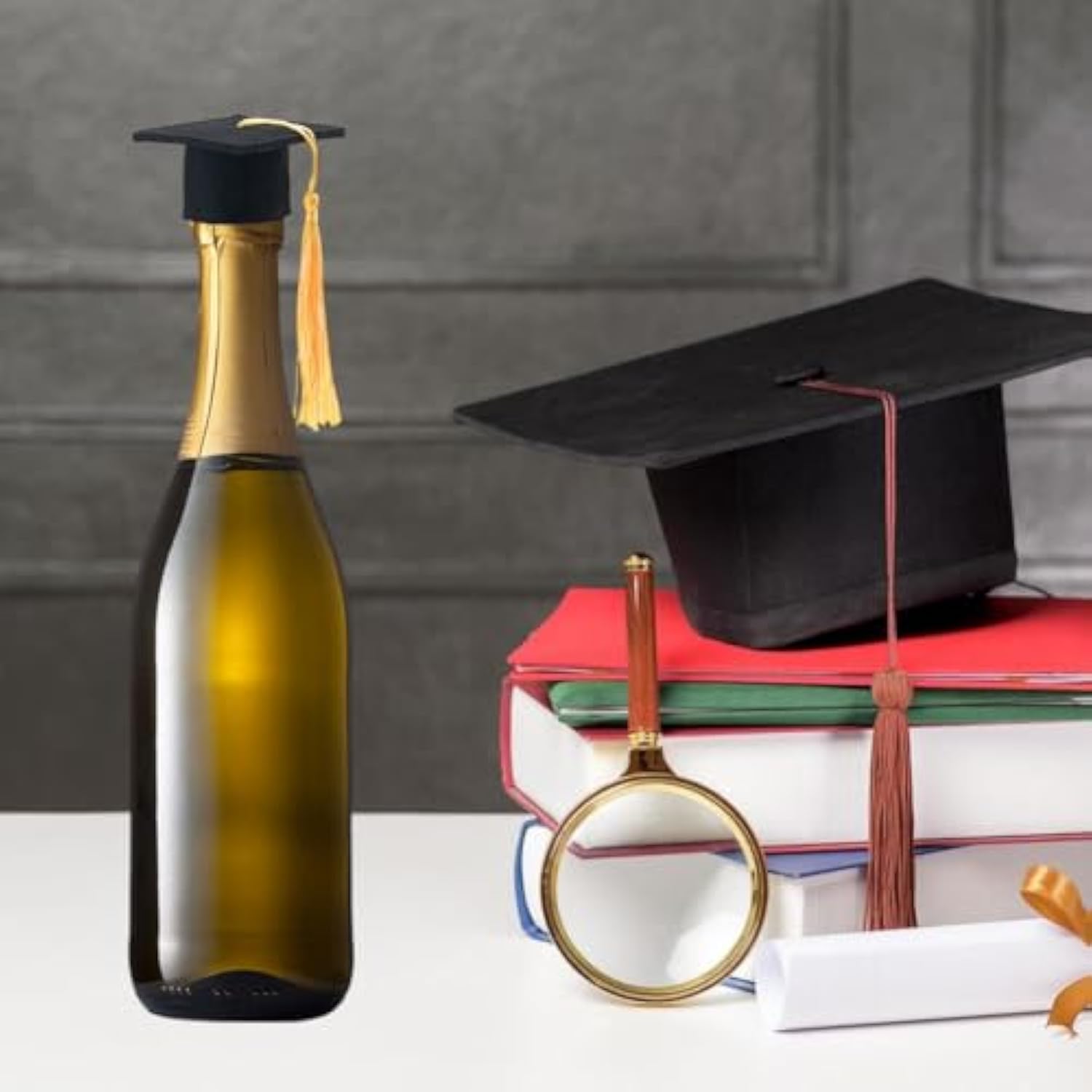 12 Sets Mini Graduation Cap Bottle Bachelor Wine Bottles Toppers Grad Hat With Yellow Tassels Felt Crafts Black Pops Cake Cover For Graduate Celebration Party Drink Bottle Decorations