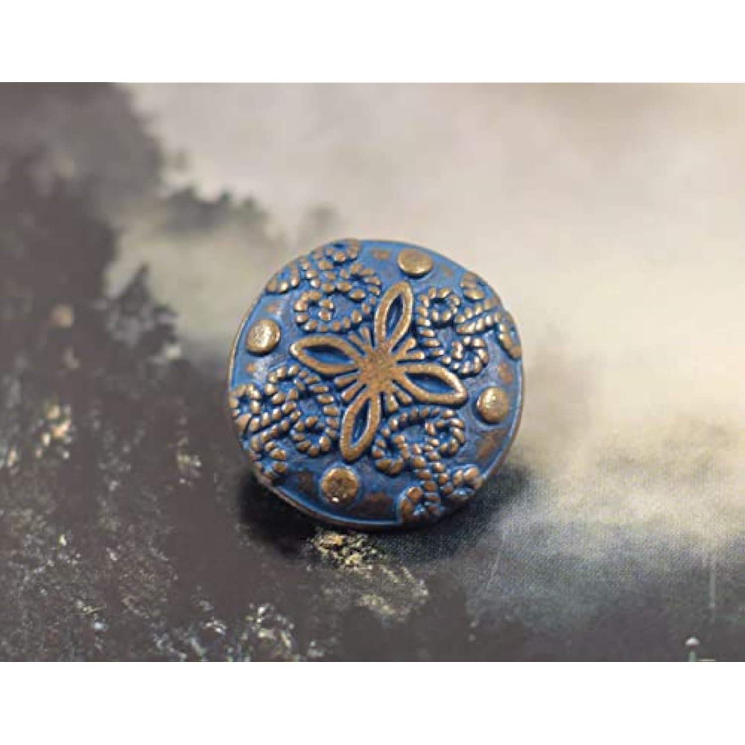 12 Pieces Flower Carvings Metal Shank Buttons. 18Mm (11/16 Inch) (Copp