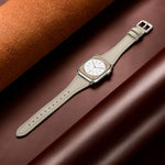Slim Leather Bands Compatible With Apple Watch Band 42Mm 41Mm 40Mm 38Mm, Genuine Leather Replacement Strap For Iwatch Series 10/9/8/7/6/5/4/3/2/1/Se Women, Starlight/Starlight