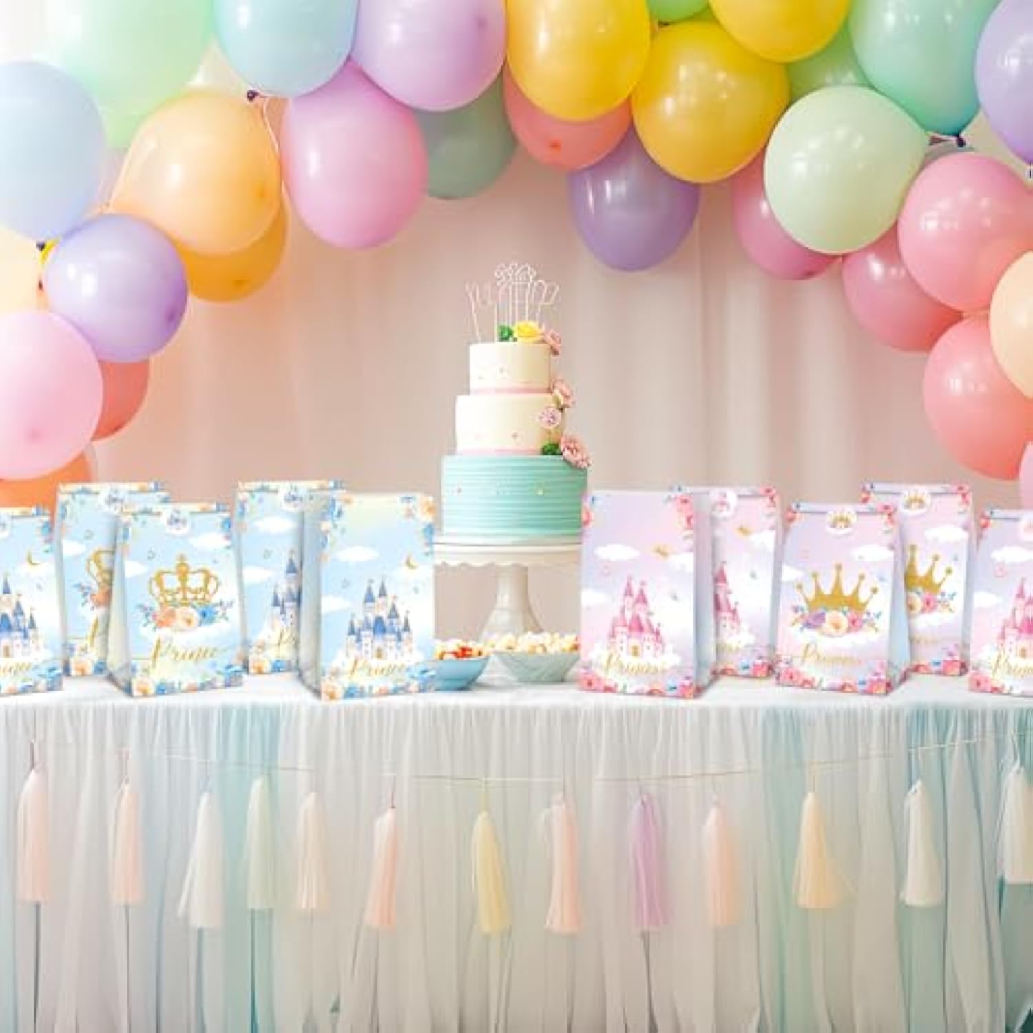 32 Pcs Princess Prince Favor Bags Princess Crown Castle Party Bags Include 4 Style Sticker Handles Candy Goodie For Gender Reveal Bridal Shower Wedding Supplies