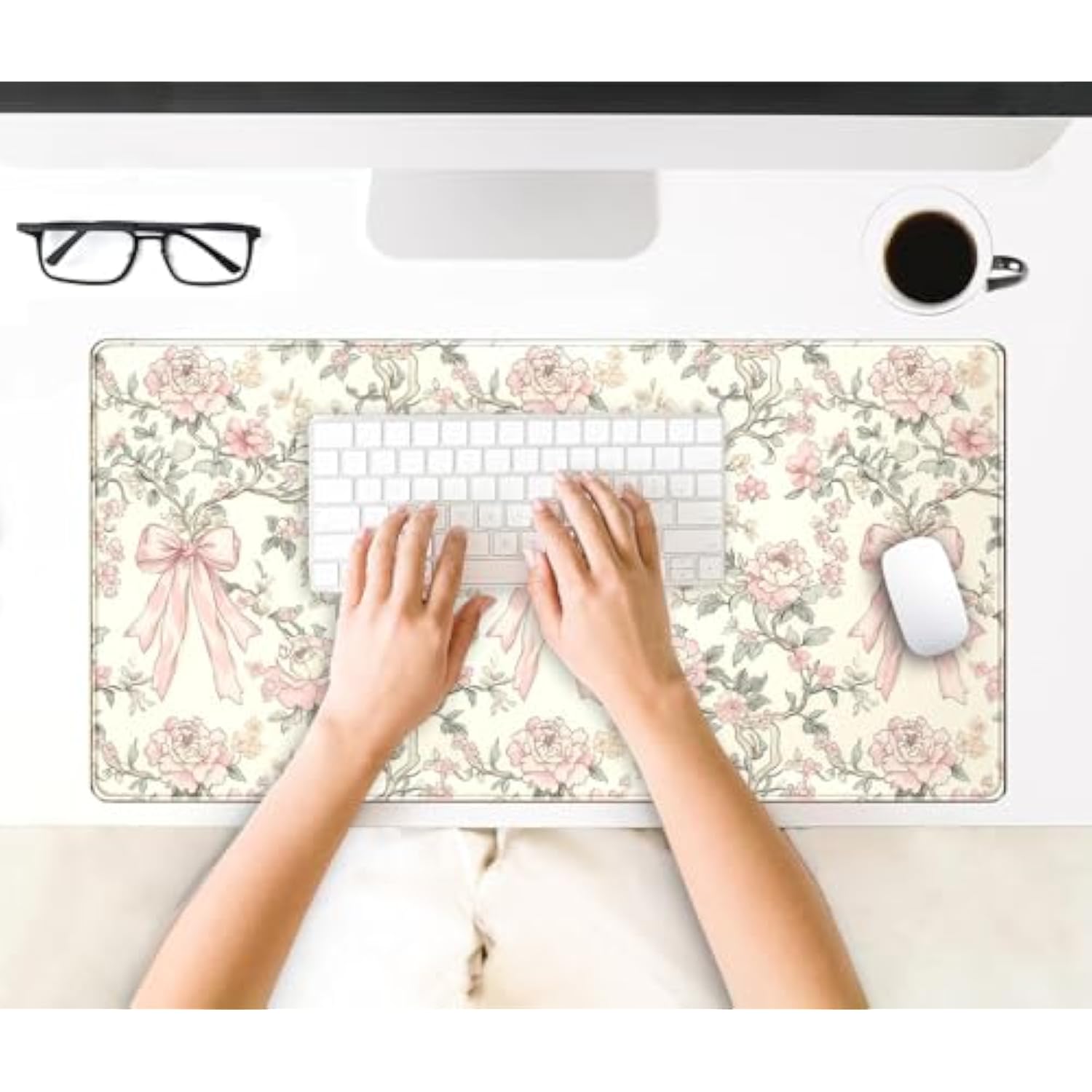 Floral Desk Mat Vintage Chinoiserie Large Mouse Pad Coquette Aesthetic Office Decor Flower Pink Bow Gaming Pad Cottagecore Desk Decor 31.5X15.7 In