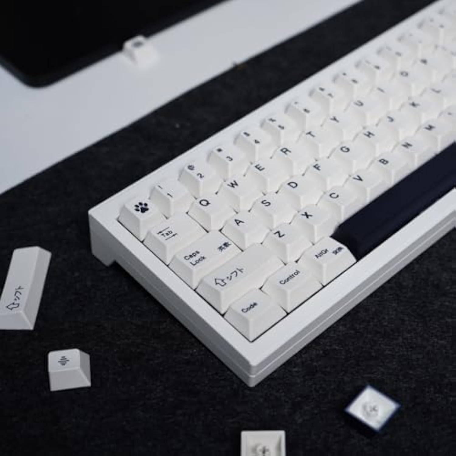 Black White Keycaps 133 Keys Cherry Profile Keycap Dye-Sub Suitable For 60/64/