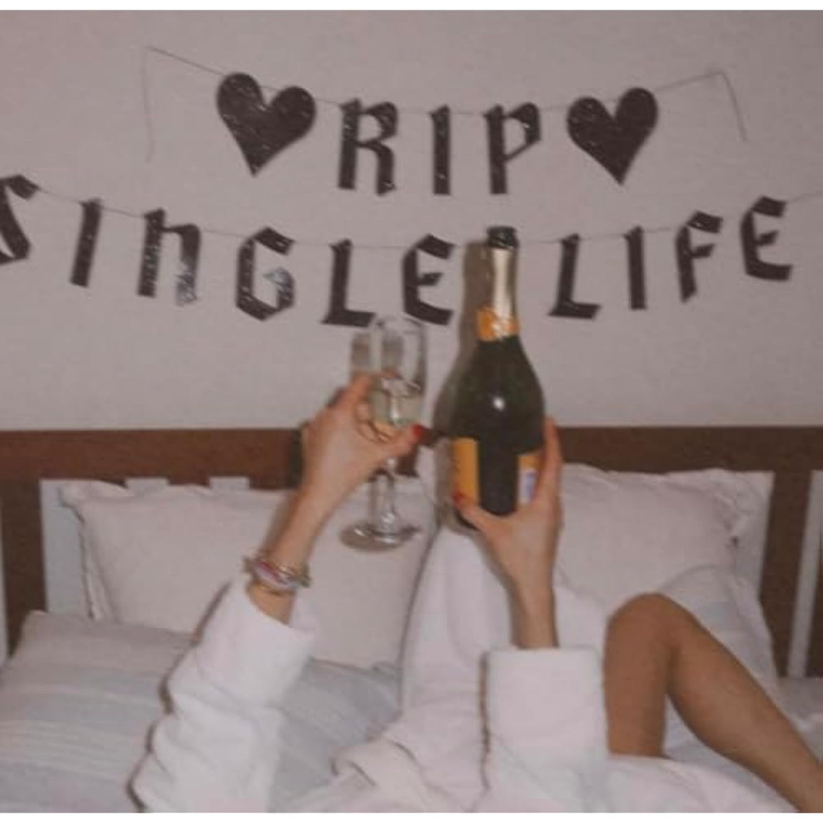 Rip Single Life Glitter Banner Black Bachelorette Party Decoration