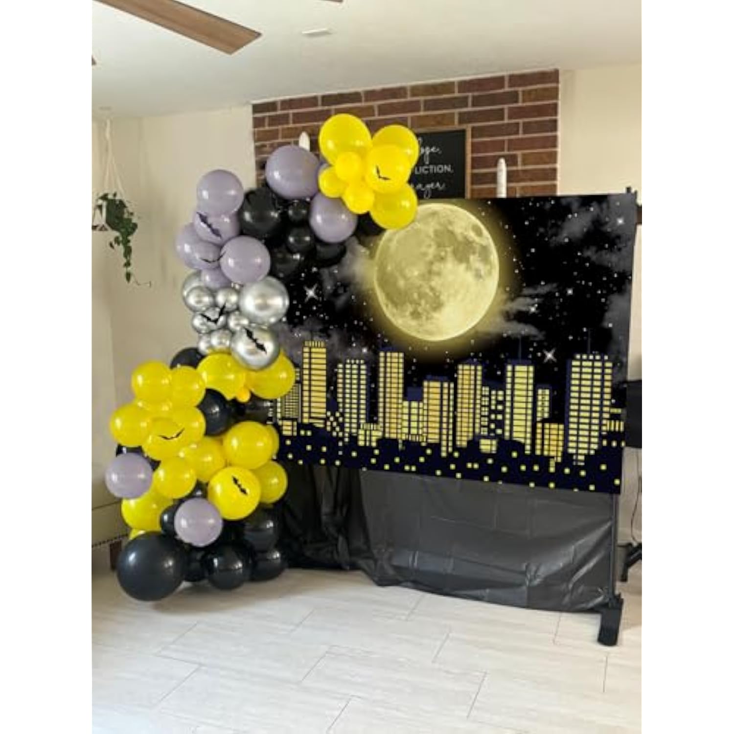 129pcs Superhero City Backdrop & Balloon Arch for Bat-Themed Parties