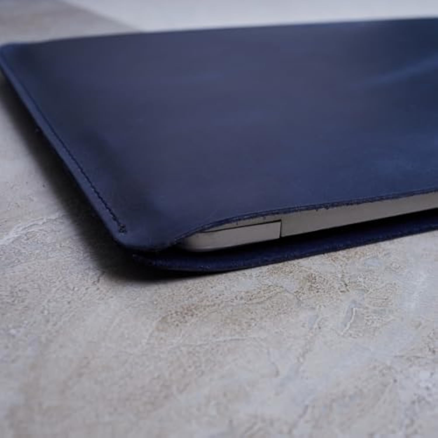 Blue Laptop Case Leather Made For 15In Macbook Air Sleeve - Carrying Protective Cases Compatible With Macbook Air 15" M2 M3 M4 A2941 ?3114 A3241 2023 2024 2025, Genuine Vintage Leather, Blue