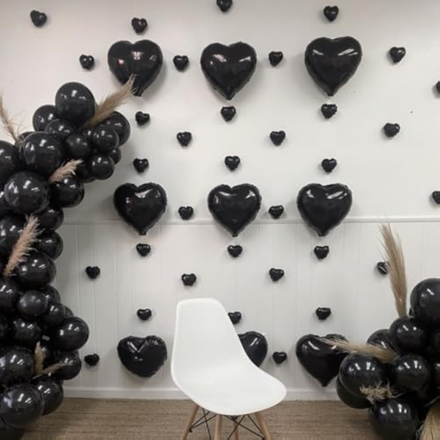 20-Pack Black Heart Foil Balloons in Multiple Sizes for Weddings, Valentine’s & Events