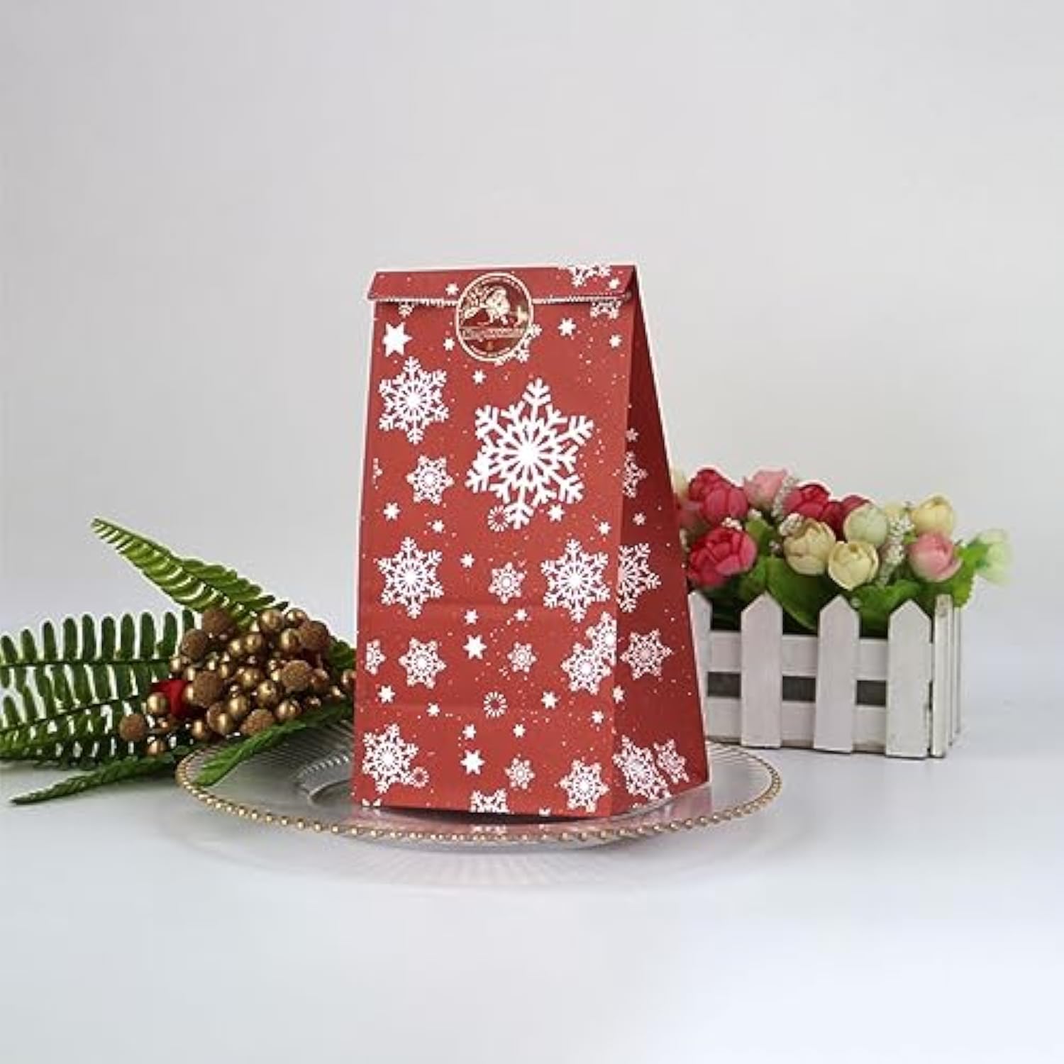 Christmas Treat Bags With Stickers, 24 Kraft Paper Goodie Bags, Holiday Party Favor Bags For Classroom, Kids Gift Wrapping & Winter Celebrations