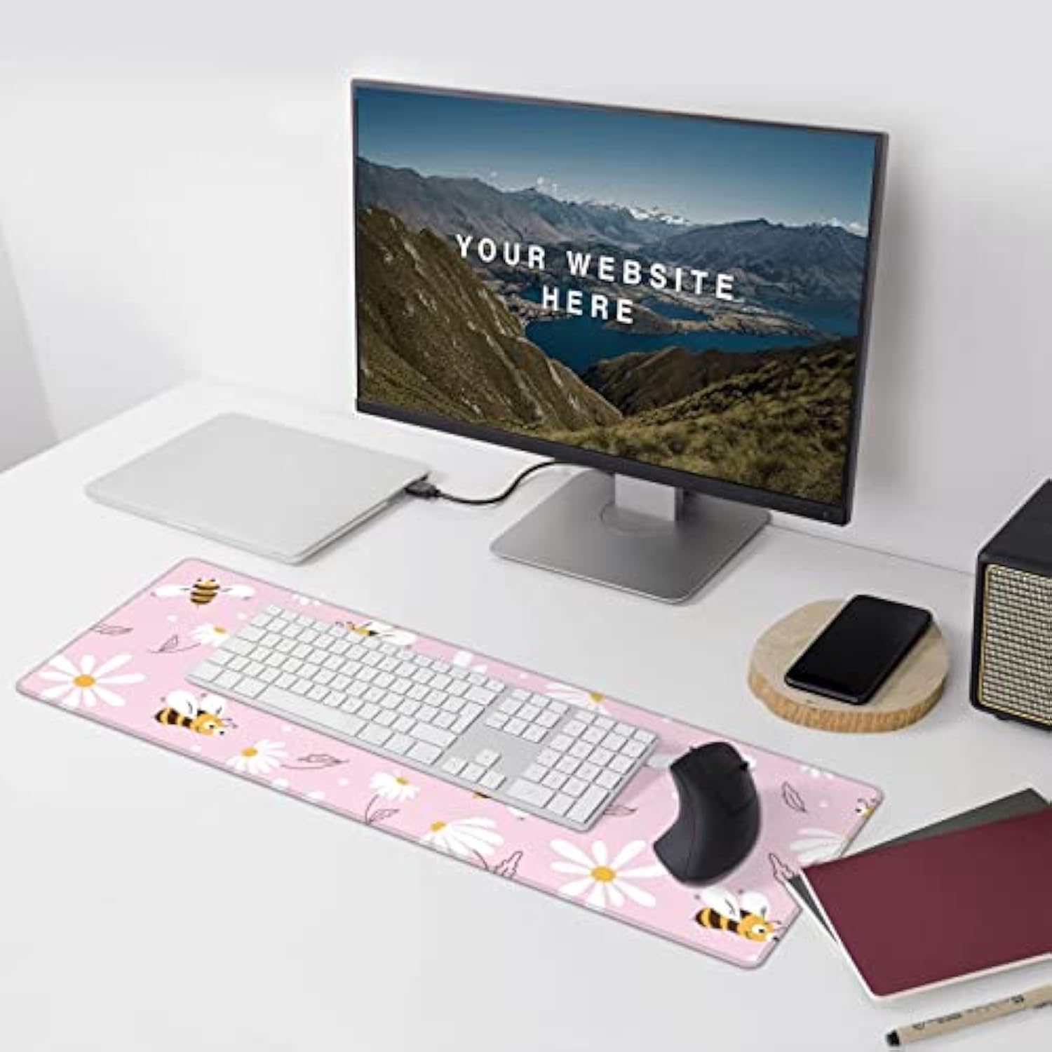 Laptop Mouse Pad Daisy Bee Flowers Pink Desk Mat With Stitched Edges 31.5X 11.8 Inch Non-Slip Large Keyboard Rubber Writing Table Mat For Office Home