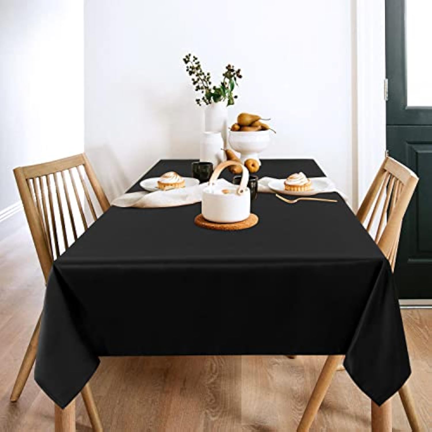 2-Pack Black Tablecloths 60x102 Inch Polyester Stain Wrinkle Resistant Cover