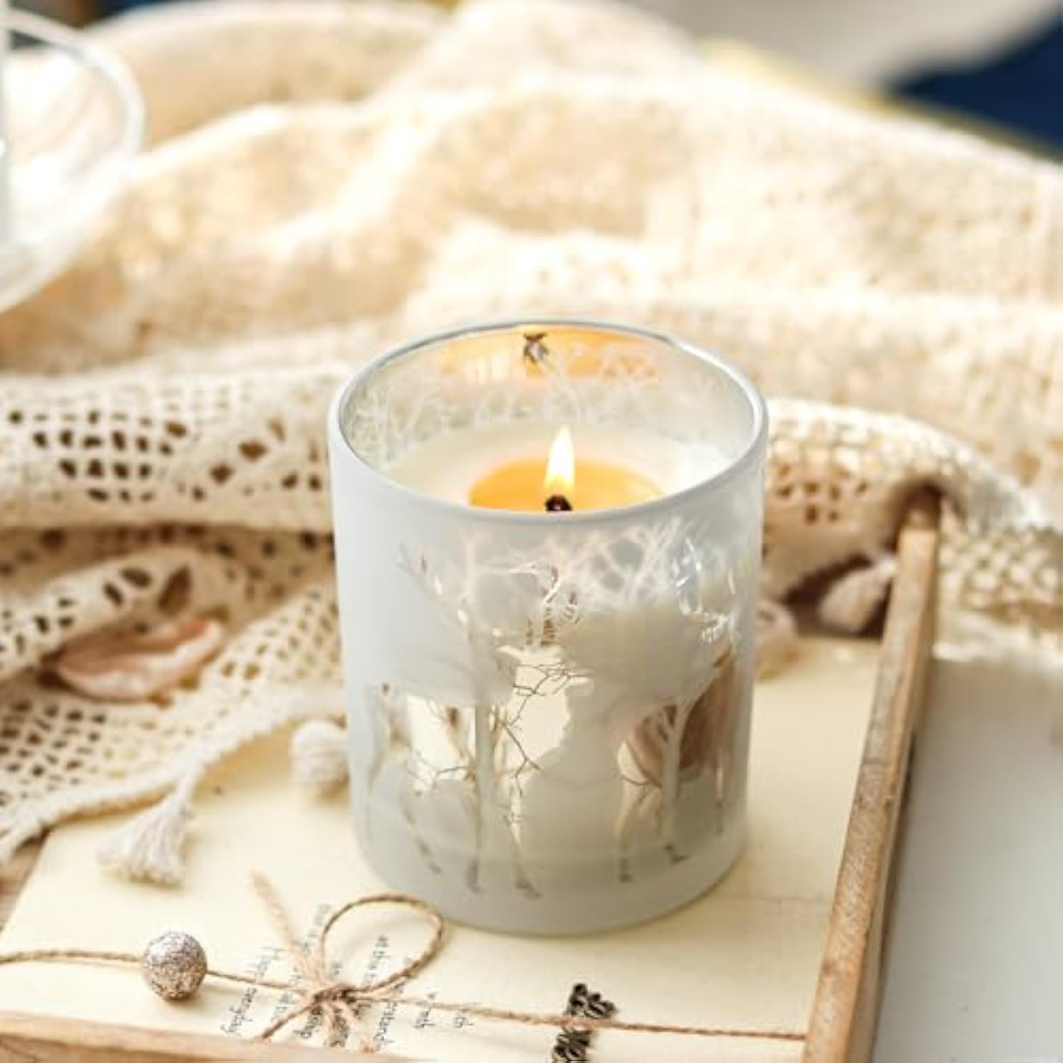 Christmas Scented Candle, 11Oz Vanilla Candle, Soy Wax Aromatherapy Winter Candle For Holiday, Christmas Table Decor Gift For Women Men