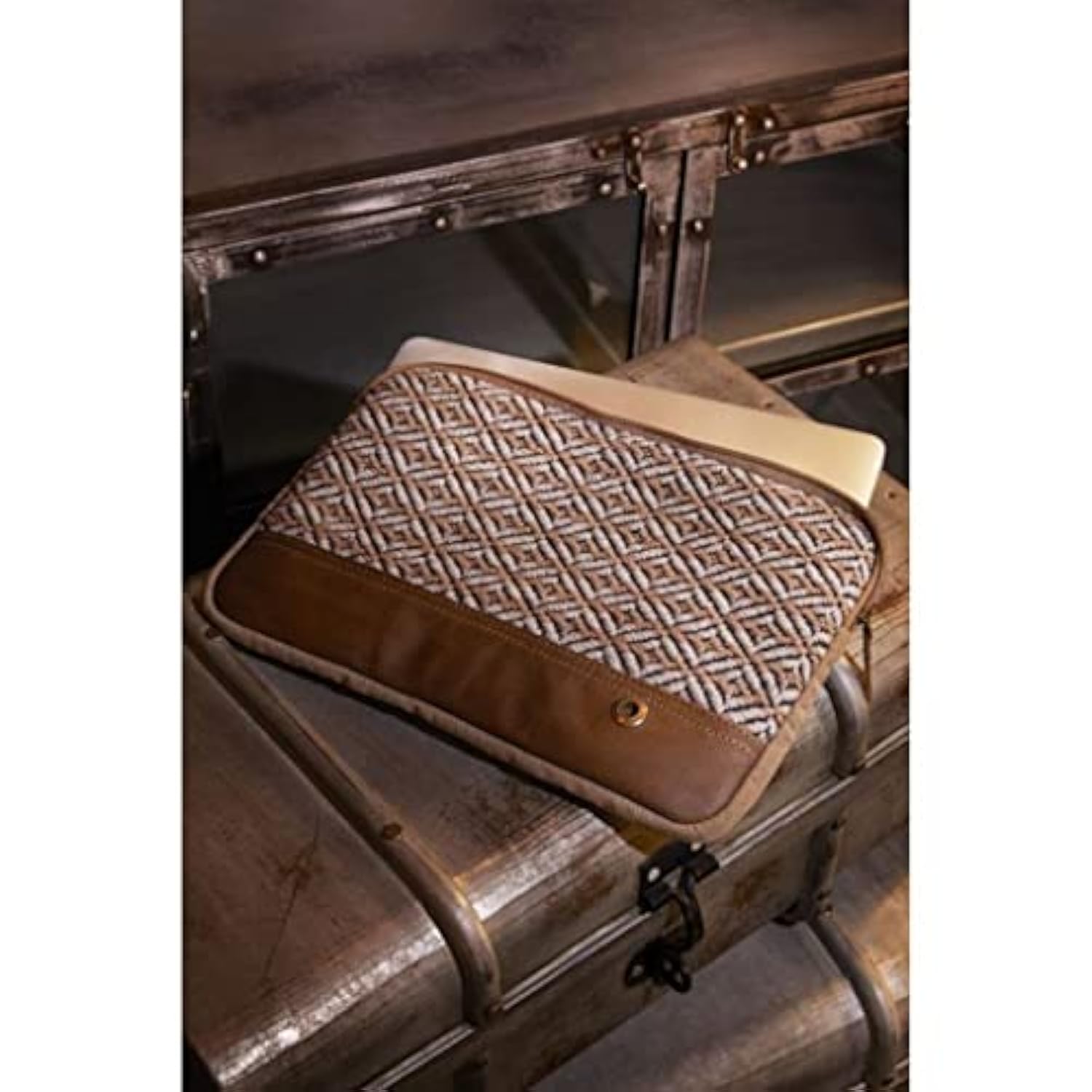 Antique Love Laptop Sleeve ( Big) S-2245