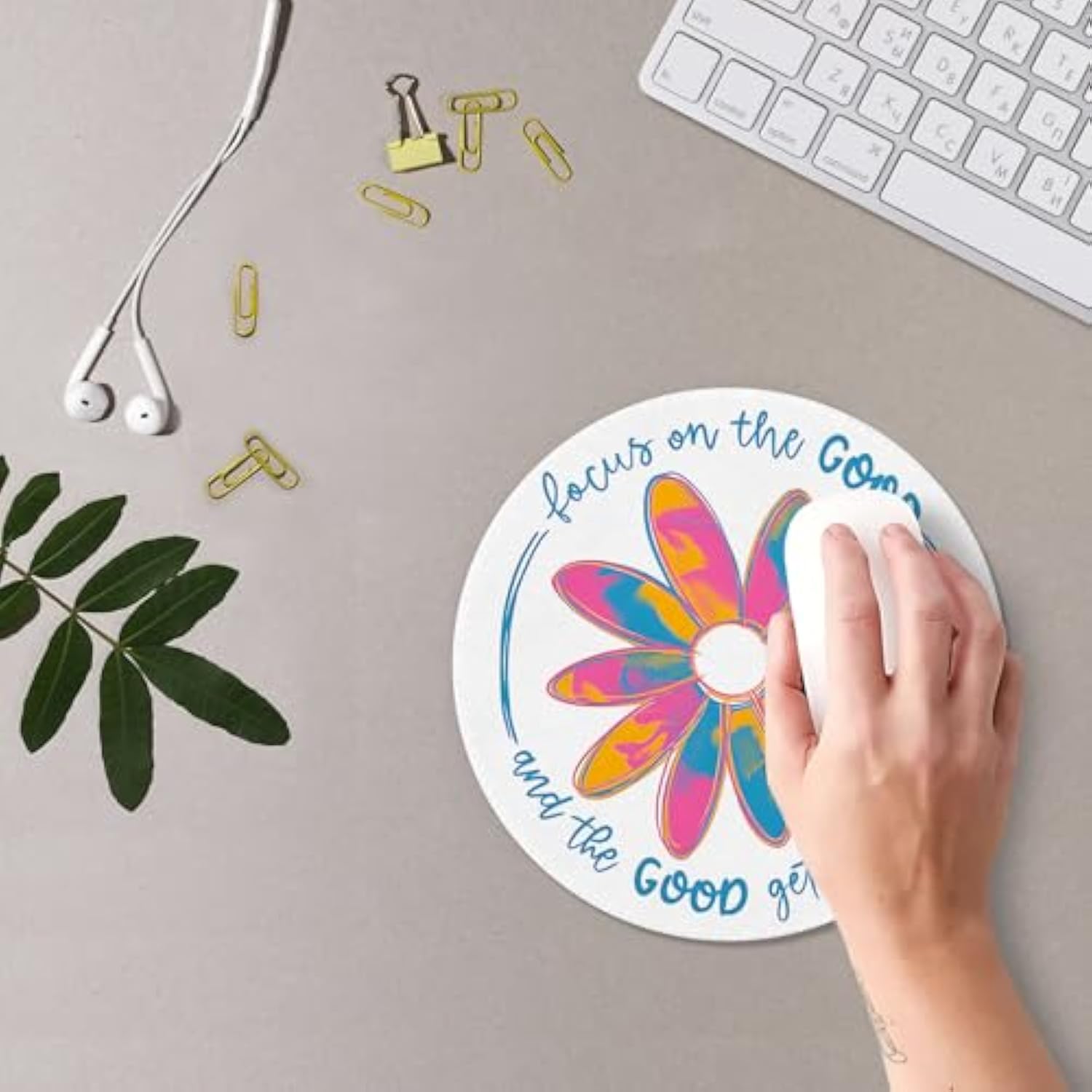 Boho Inspirational Motivational Mental Health Mouse Pad, Focus On The Good Mat With Non-Slip Rubber Base For Home Office Desk Accessories, Gifts For Women Men Teather, 7.9X7.9 Inch