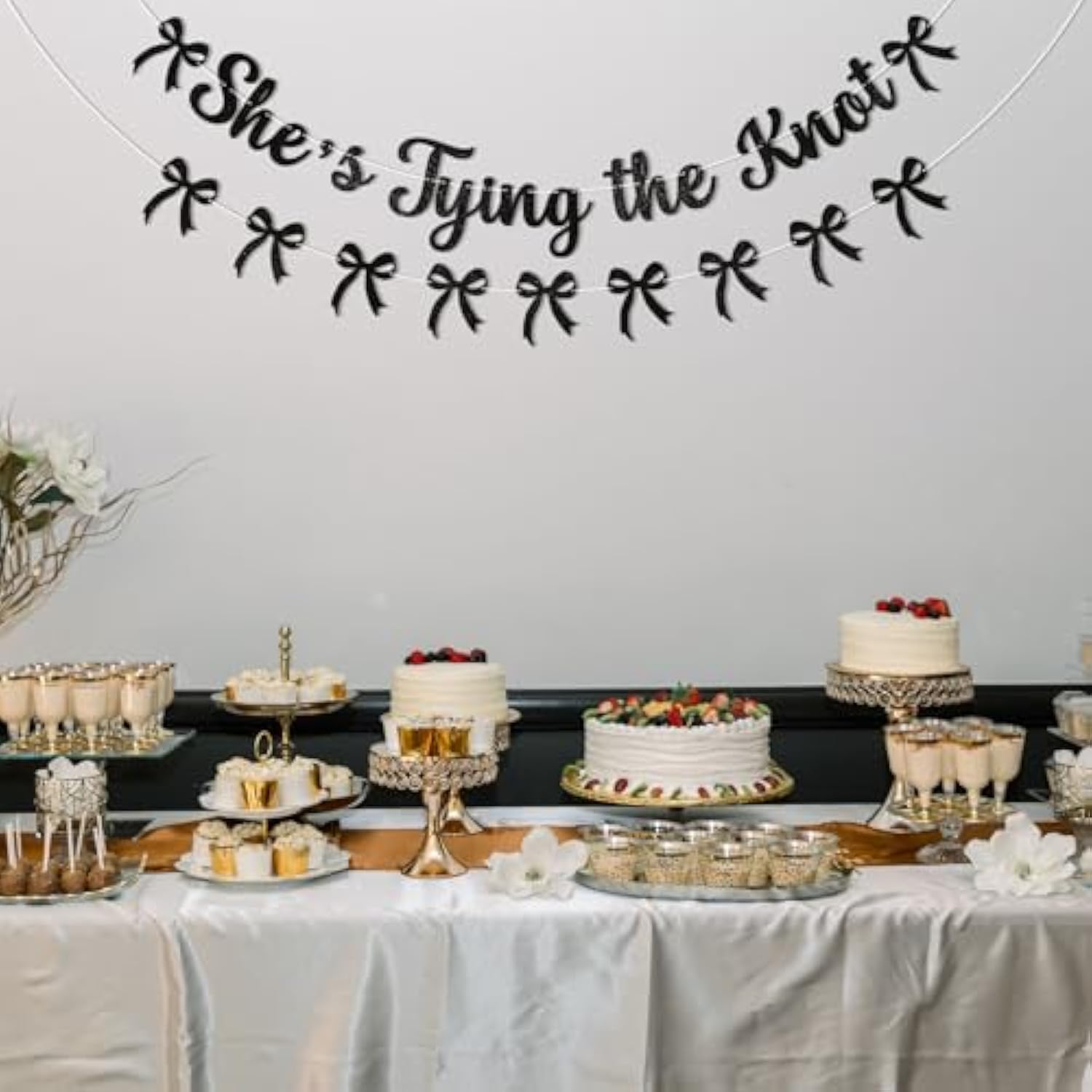 She'S Tying The Knot Banner & Black Bow Garland, Bow Bridal Shower Engagement Wedding Party Decorations For Women Black Glitter