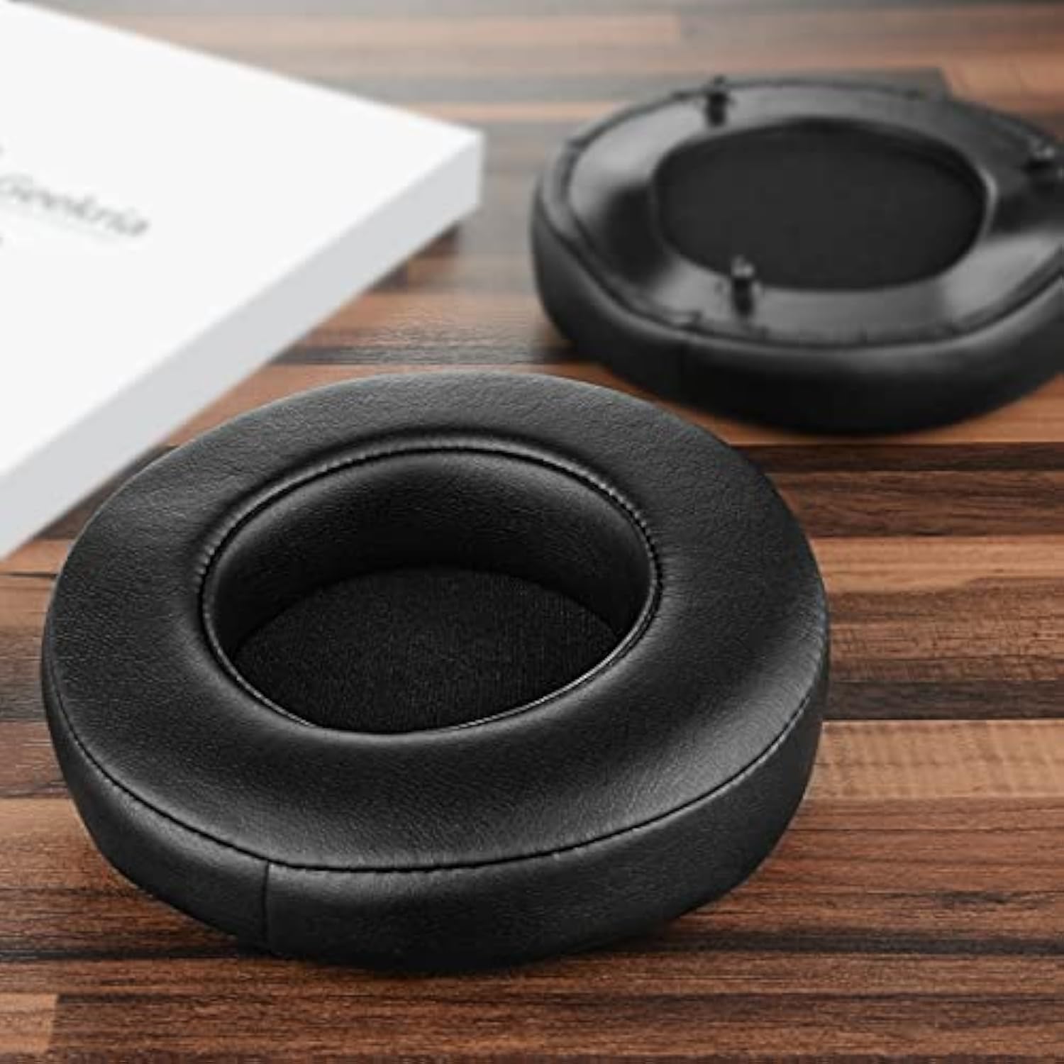 Geekria QuickFit Replacement Ear Pads for Razer Man O' War 7.1 Wireless/Wired, Destiny 2/ Overwatch Tournament Edition Gaming Headphones Ear Cushions, Repair Parts (Black)