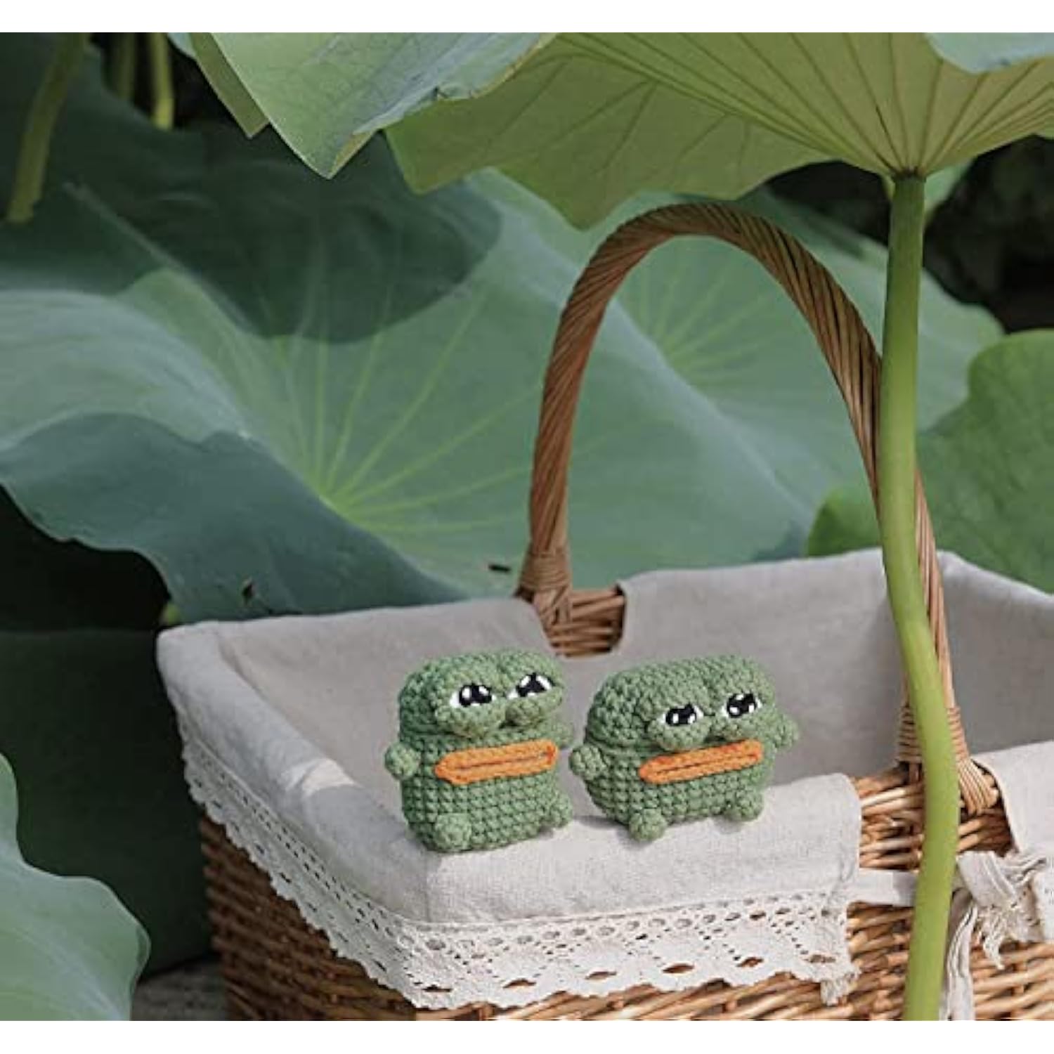 Plush Case For Airpods 4, Kawaii Cute 3D Cartoon Fur Sausage Mouth Frog Design Funny Mini Airpods 4Rd Generation Cover With Keychain Protective Case For Women Girls