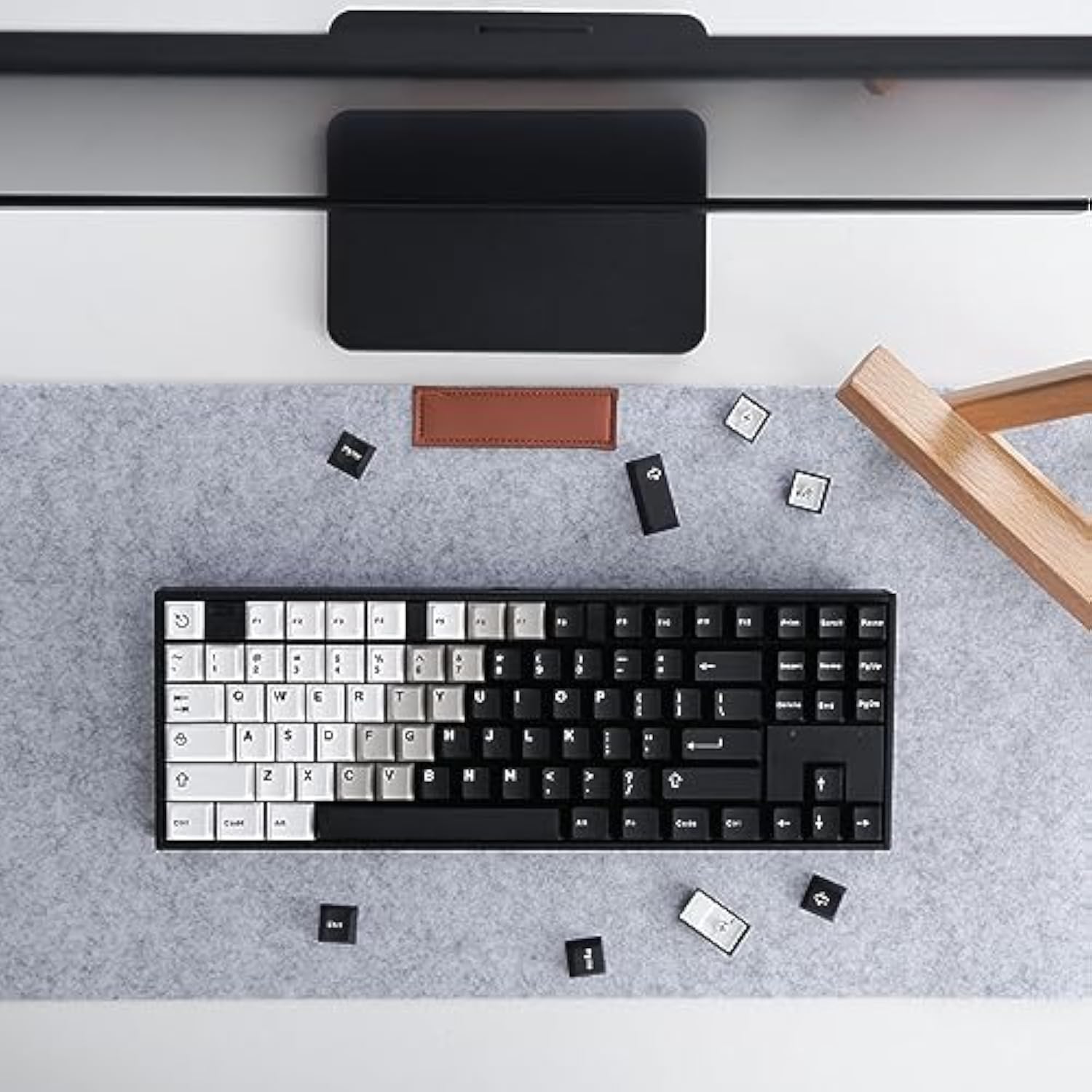 White Black Gradient Keycaps Set Cherry Profile Doubleshot Custom Keycaps 121