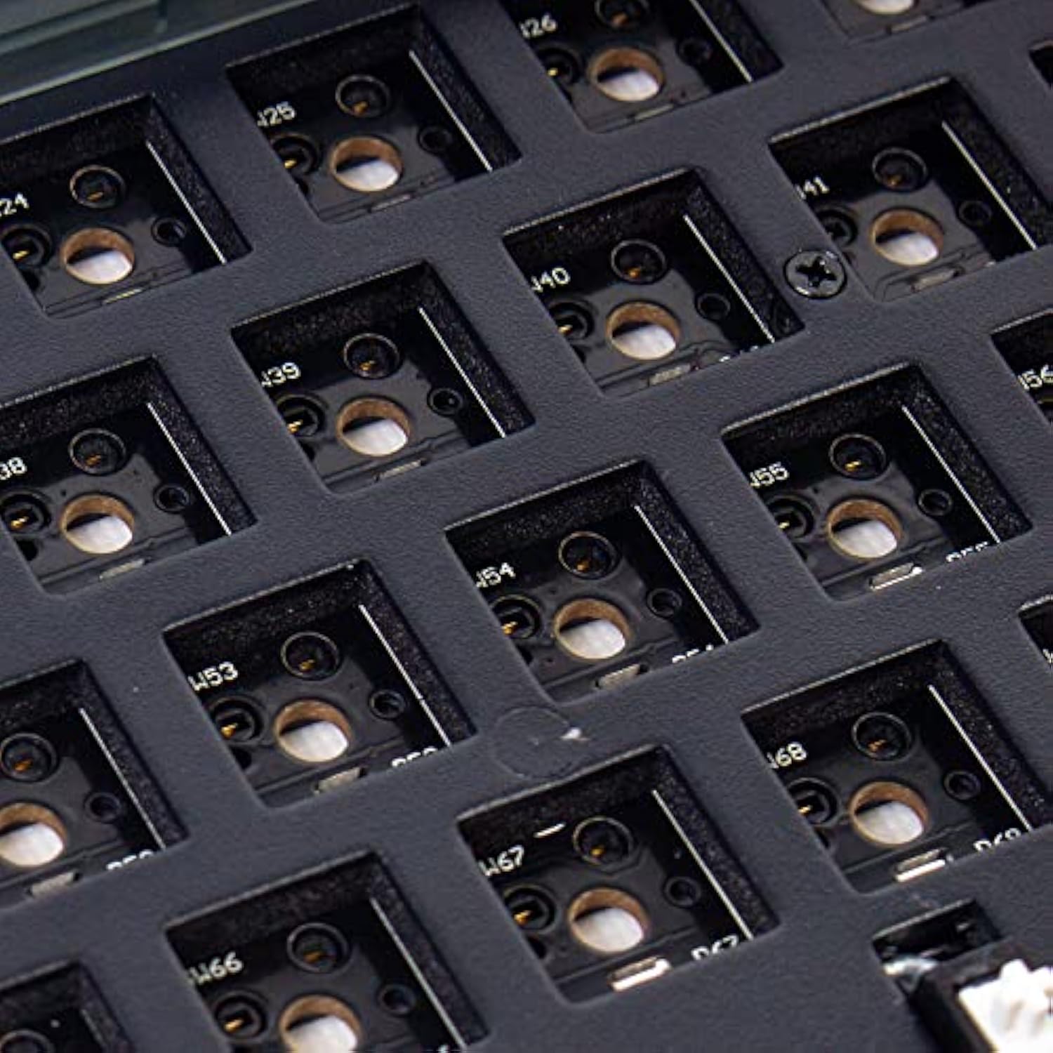 V1 Wired Custom Mechanical Keyboard Barebone Knob, 75% Layout Qmk/Via Programm