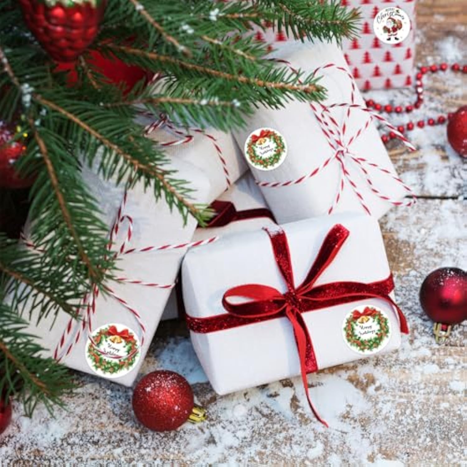 500 Pcs 1.5 Inch Happy Holidays Stickers Merry Christmas Stickers Roll For Envelopes,Gift Packing,Cards,Party Supplies (Christmas Wreath 2)