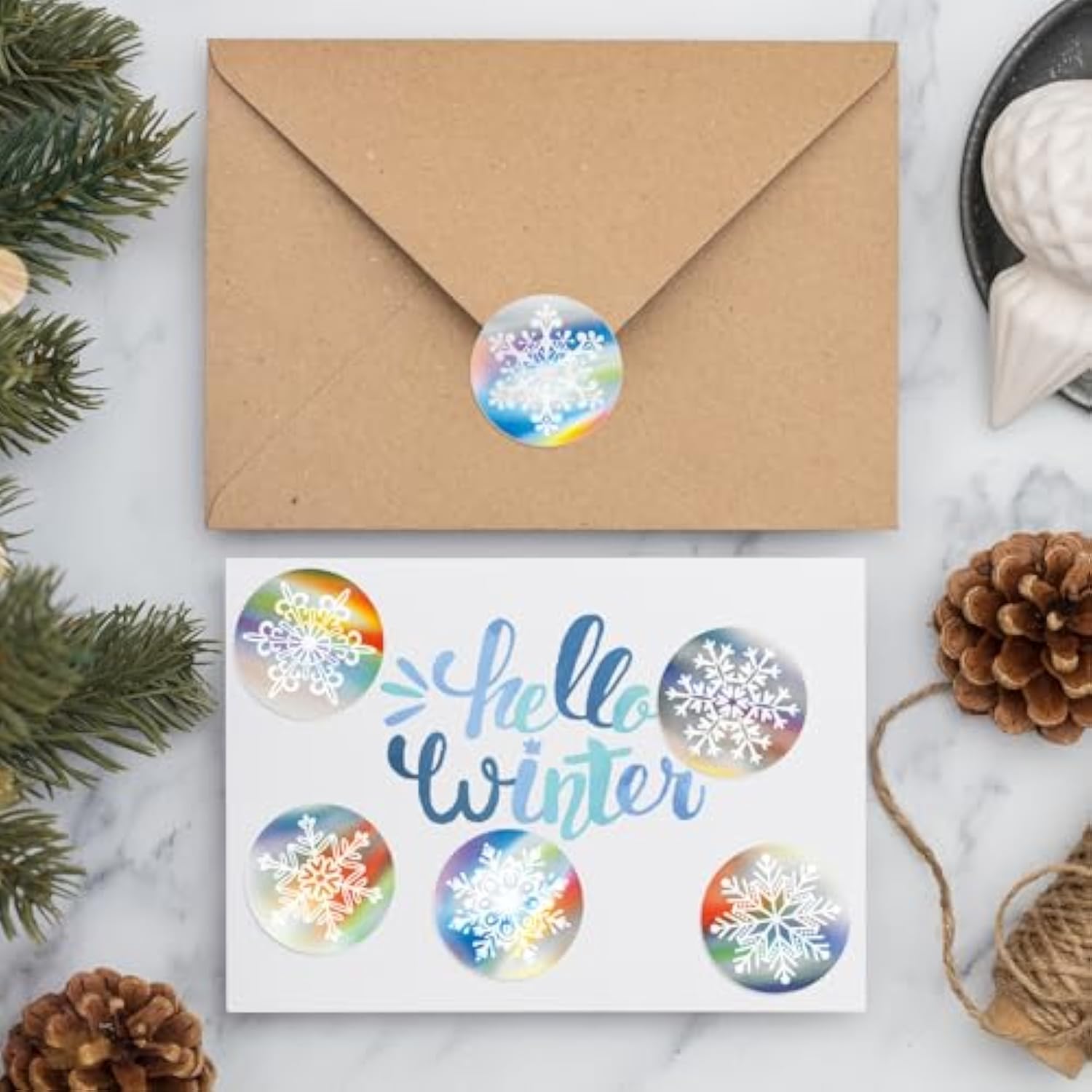 1000Pcs Christmas Snowflake Stickers Roll Holographic Winter Silver Laser Seal Stickers Xmas Waterproof Self-Adhesive Decals For Envelope Journal Decor Party Supplies