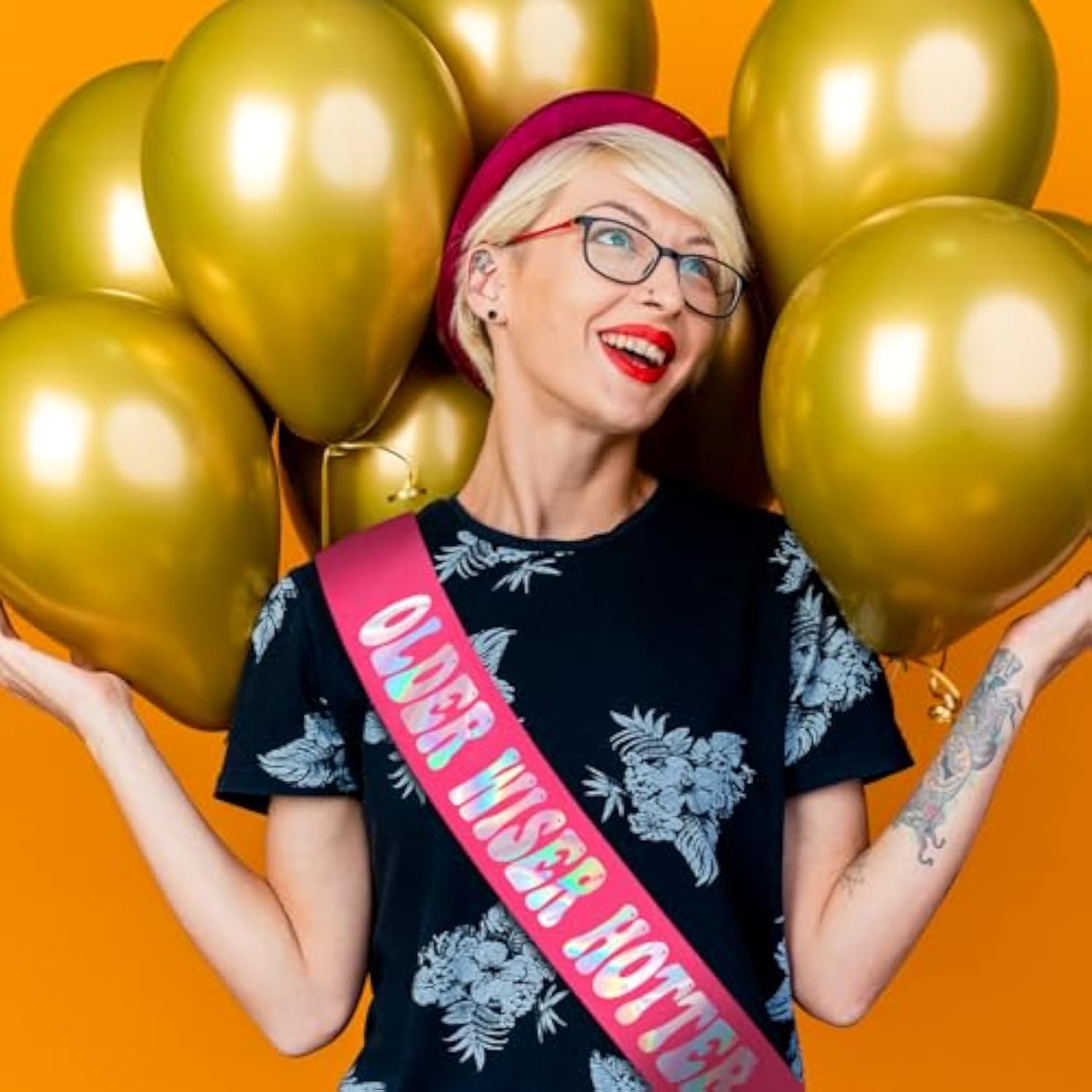 Older Wiser Hotter Sash With Iridescent Foil, Hot Pink Funny Birthday Sash For Women 30Th 40Th 50Th 60Th 70Th 80Th Birthday Party Decorations Birthday Sign Birthday Gift(Hot Pink + Iridescent )