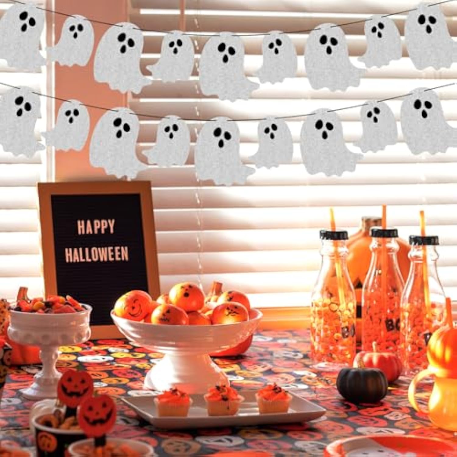 2pcs Halloween Hanging Ghost Banners Pre Strung Garland Haunted House Door Wall Fireplace Decor
