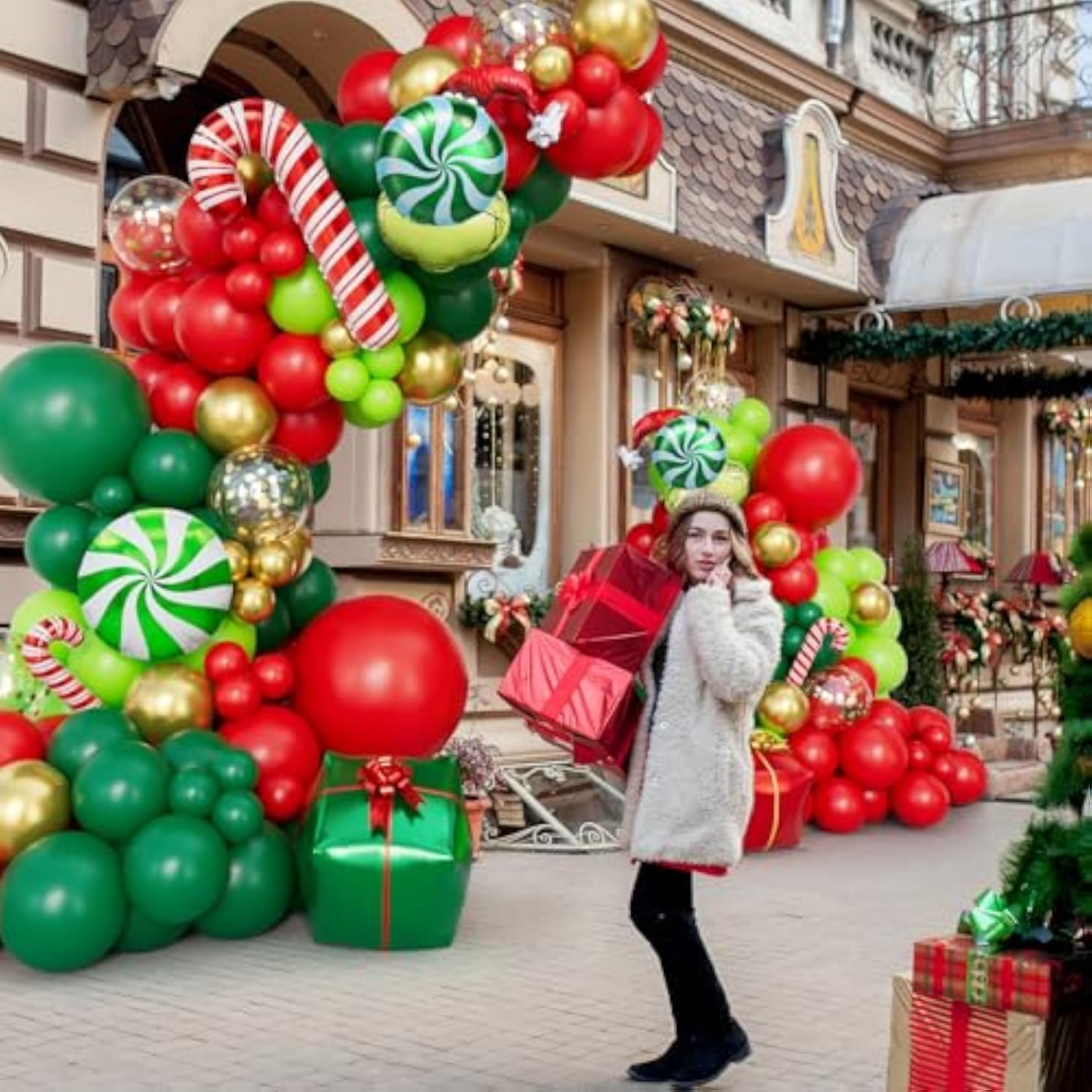 Christmas Balloon Garland Arch Kit With Xmas Red Green Gold Confetti Balloons Candy Cane Gift Box Foil Balloons For Christmas New Year Birthday Party Decorations