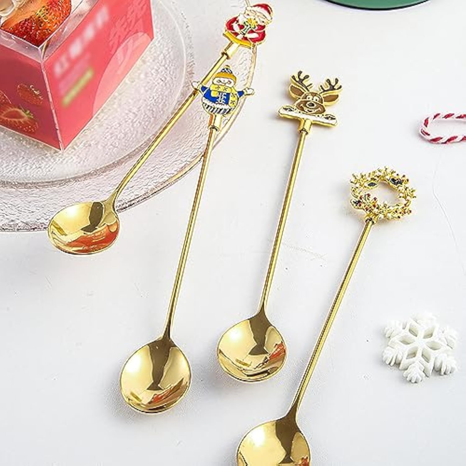 4Pcs Christmas Coffee Spoons Santa Claus Snowman Wreath Elk Stainless Steel Gold Spoons For Milk Coffee Dessert Cake Tea Soup Dinner Tableware Practical Xmas Gift