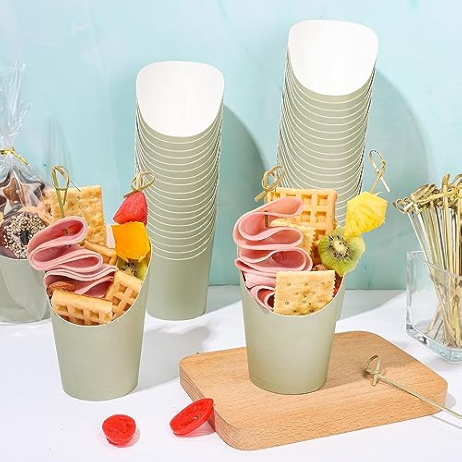 50Pcs Sage Green Charcuterie Cups With Bamboo Sticks Plastic Treat Goodie Bags Gold Twist Ties 14Oz Disposable Paper French Fries Cup Holder For Home Kitchen Baby Shower Birthday Party Supply