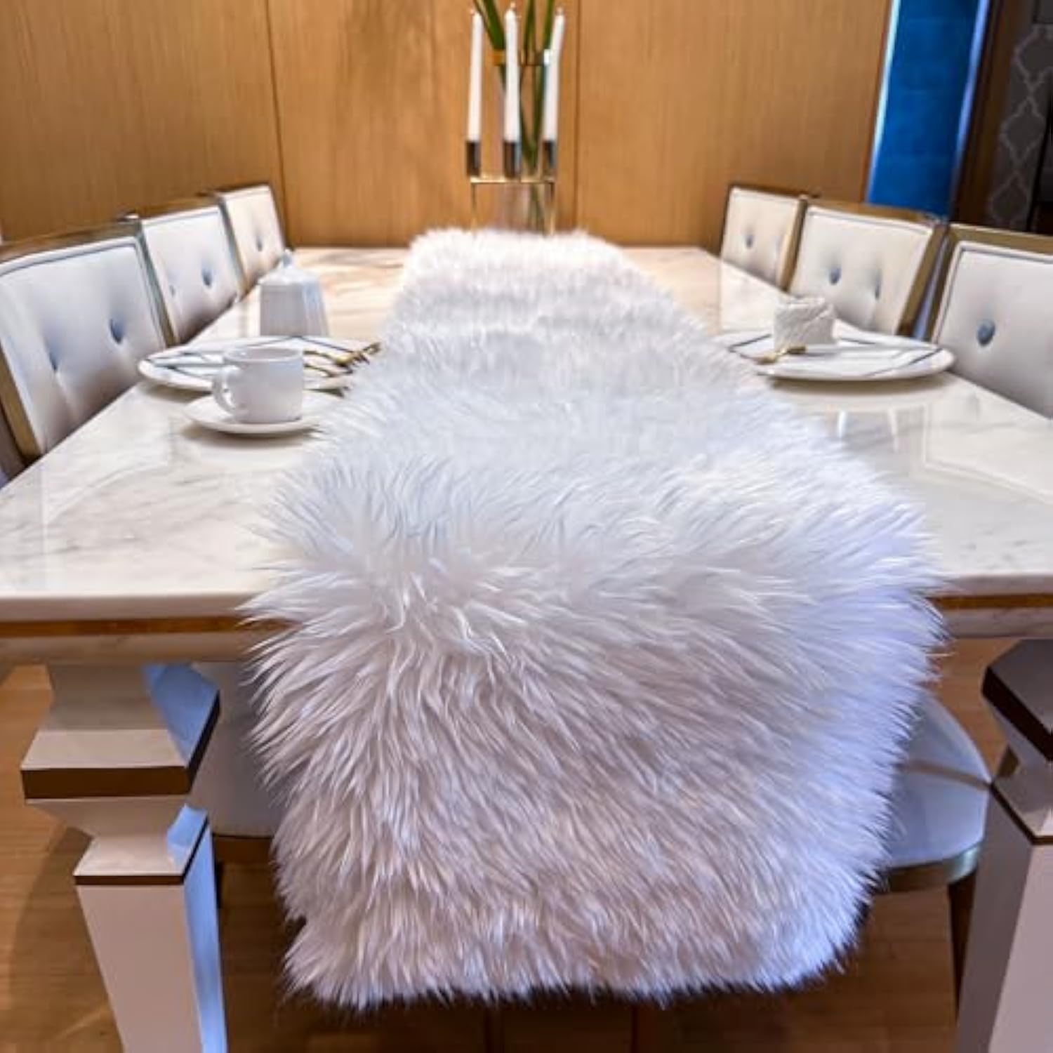 Christmas Table Runner,Faux Fur Table Runner,White Fur Table Runners Decoration For Xmas Wedding Birthday Friendsgiving Party Winter Dining Table(11.8 X 23.6 Inch)