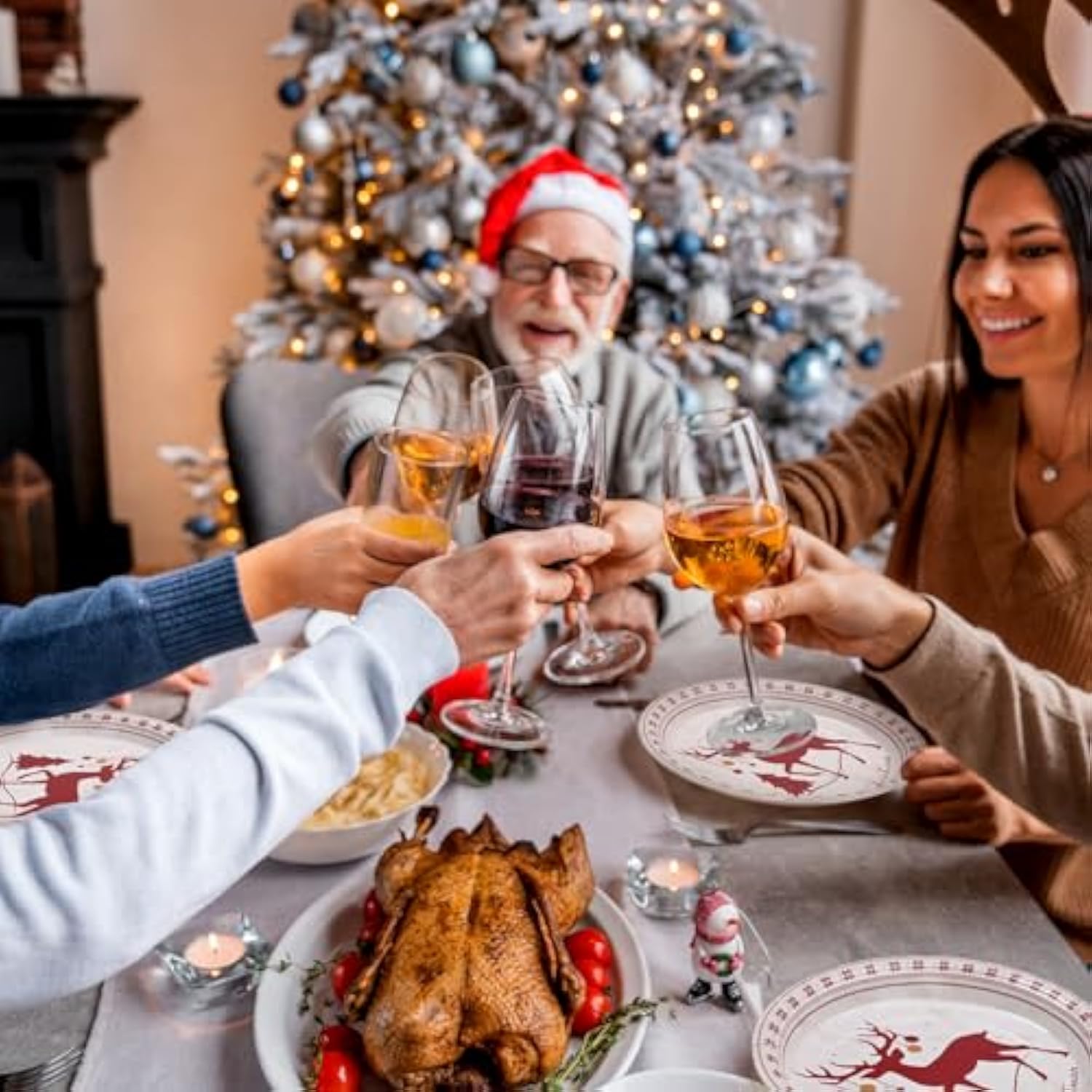 Merry Christmas Paper Plates And Napkins, Reindeer Christmas Party Supplies Holiday Paper Plates For Christmas Party Xmas Decor, Paper Dinnerware Set Serve 50 Guests, Modern Simple Design