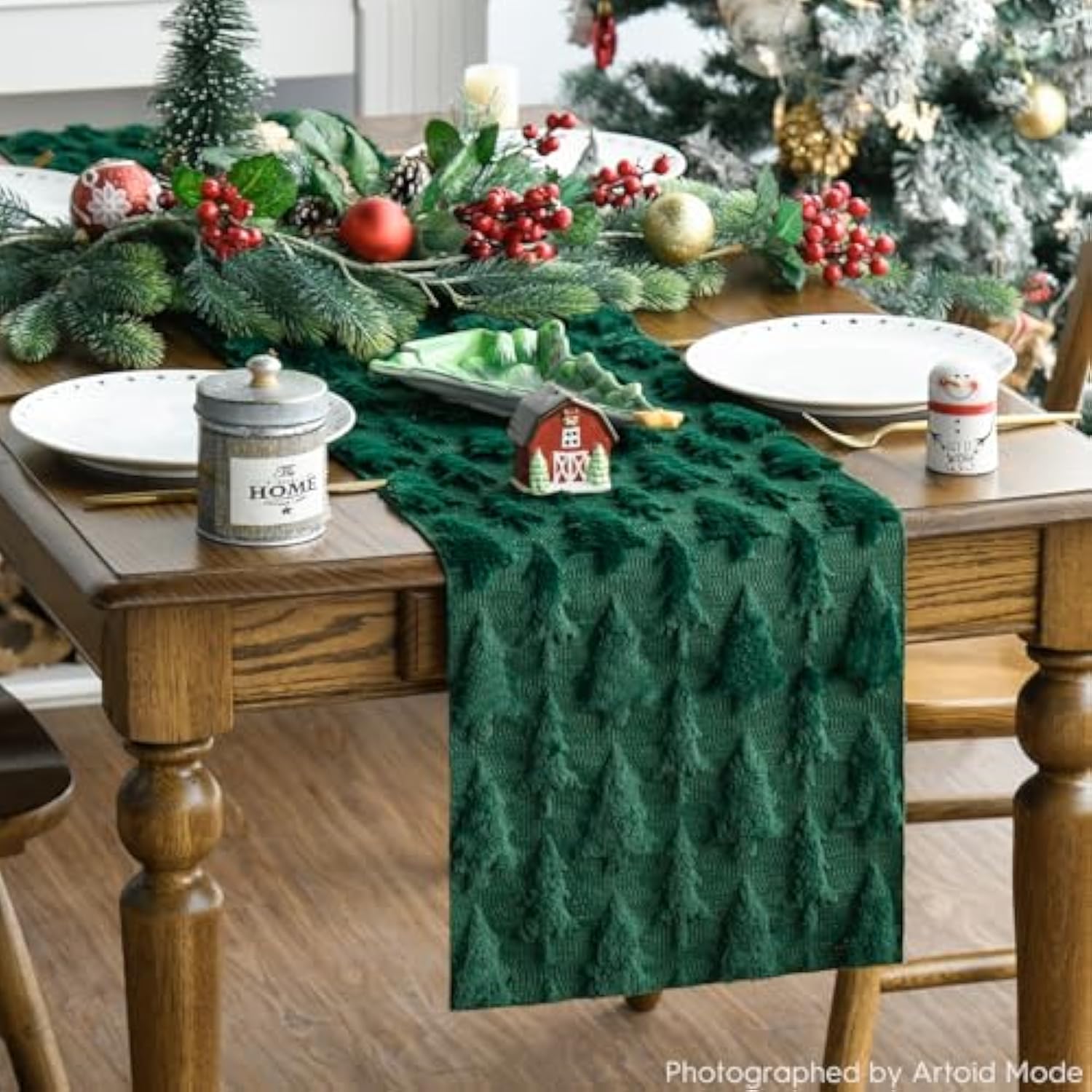 Green Christmas Trees Soft Plush Faux Fur Jacquard Christmas Table Runner, Holiday Kitchen Dining Table Decoration For Home Party Decor 13X72 Inch