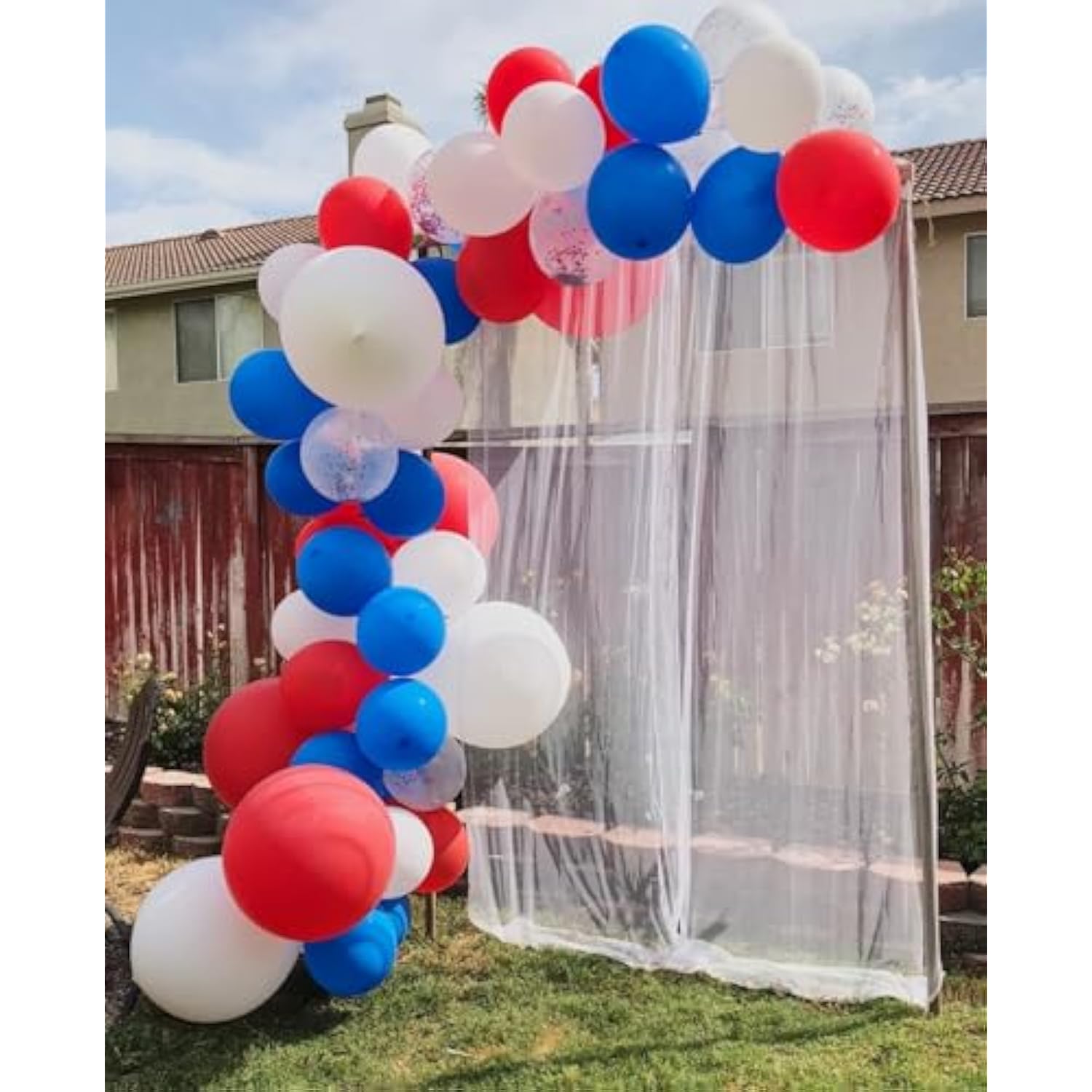 130Pcs Red White Blue Balloons Different Sizes 18" 12" 10" 5" Party Latex Balloons For Birthday Graduation 4Th Of July Independence Day Anniversary New Year Holiday Party Decorations
