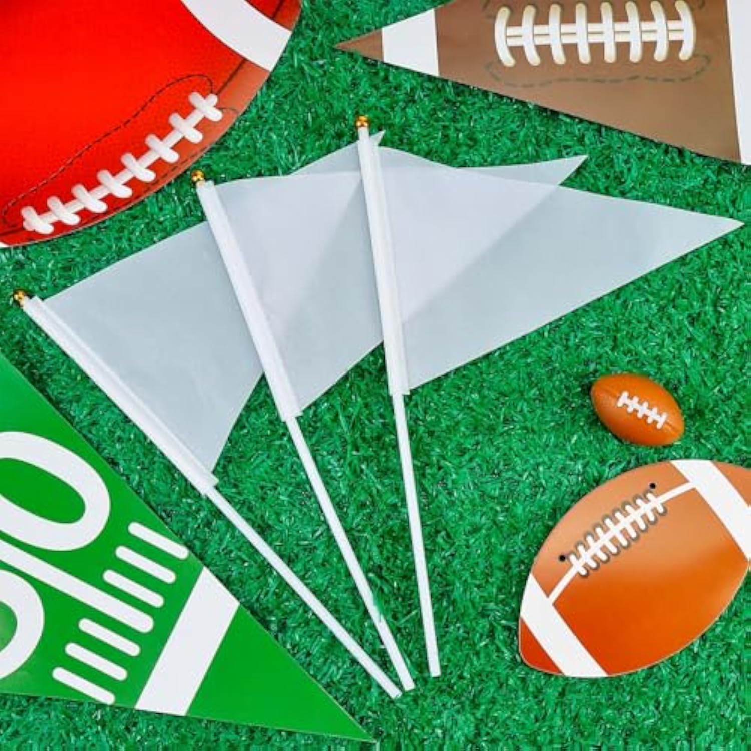 25 Pack White Pennant Flags, Mini Handheld Pennant Flags, Solid White Blank Pennants On Sticks For School Sports Club Bithday Party Events Celebration Gardens Decorations