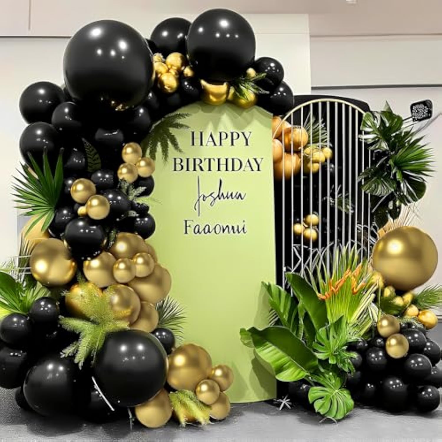 100 Pack 12 Inch Metallic Black and Gold Latex Balloons for Parties