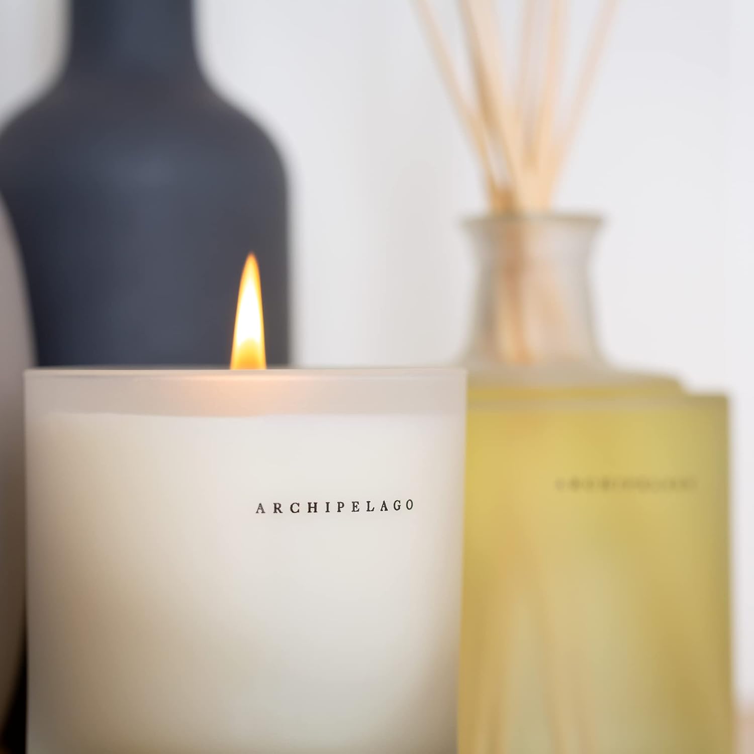 Archipelago Botanicals Scented Candle, Luna, Hand-Poured Premium Wax Blend, Candle for The Home, Lead-Free Cotton Wicks, Glass Candle Jar with Gift Box, Burns Approx. 60 Hours, 10 Oz.