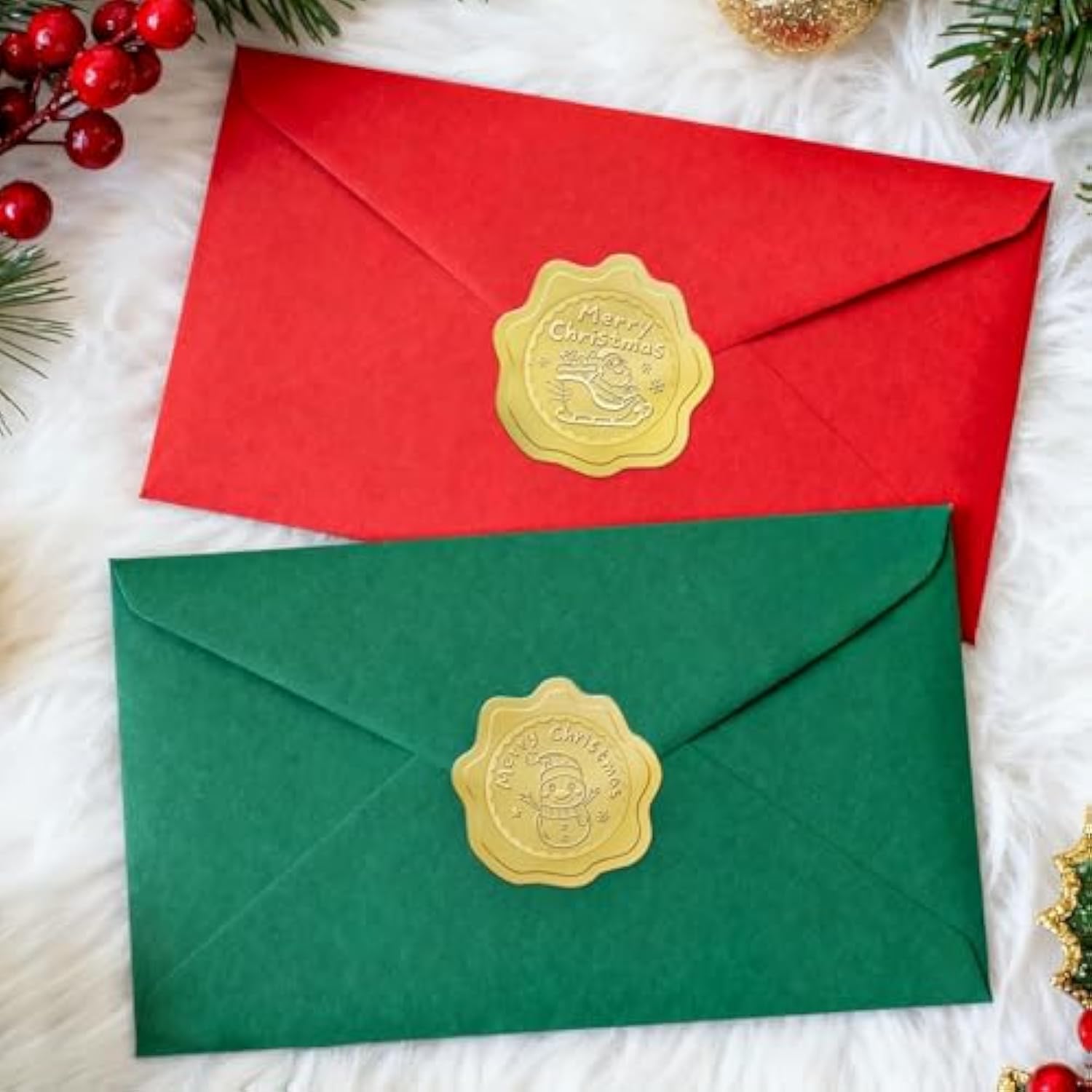 100 Pcs Merry Christmas Stickers For Envelopes, Gold Christmas Envelope Seals, Gold Foil Stickers For Wedding Invitations, Greeting Cards, Party Favors, Self-Adhesive (Santa Claus Style)