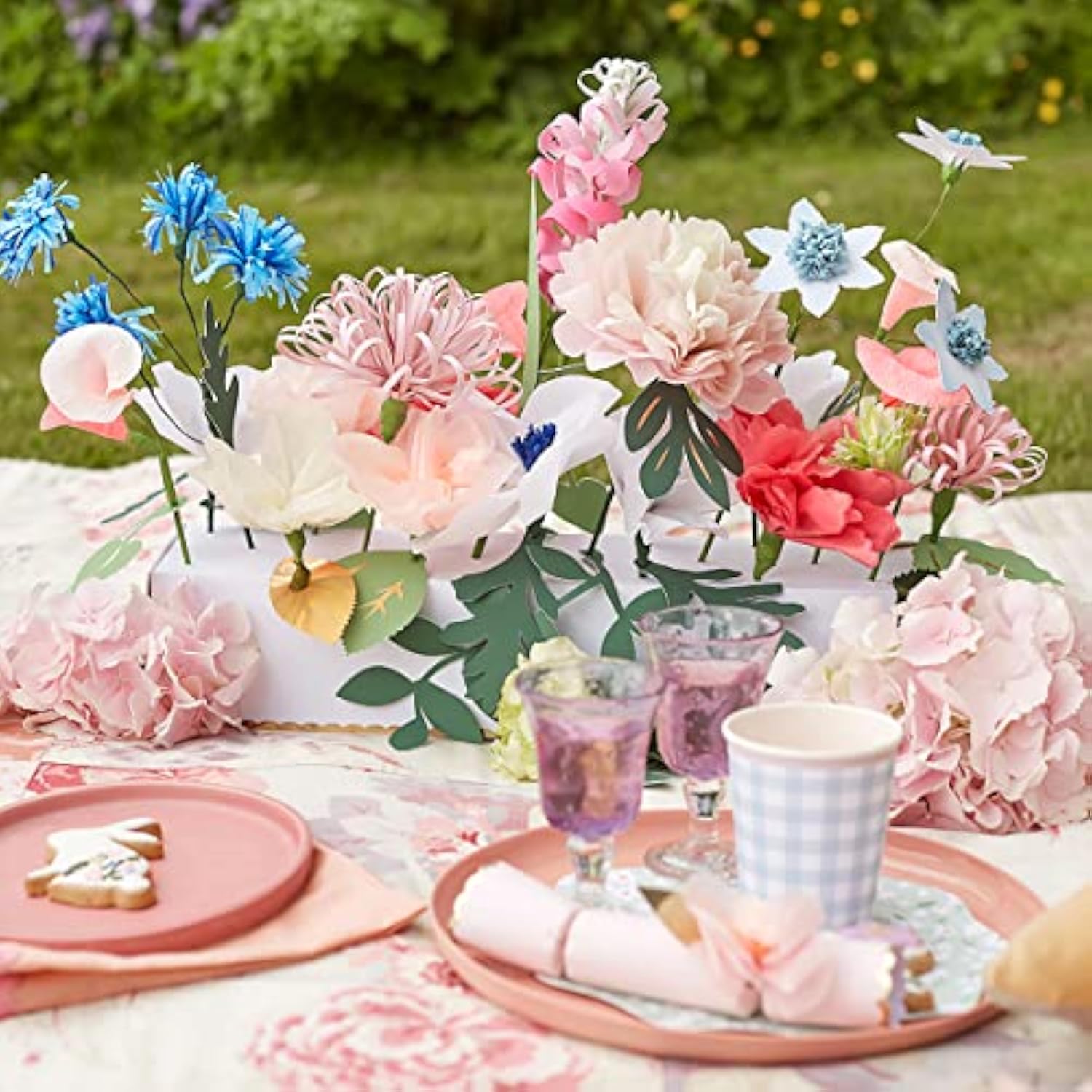 Meri Meri Hazel Gardiner Spring & Summer Table Centerpiece (Pack of 1)