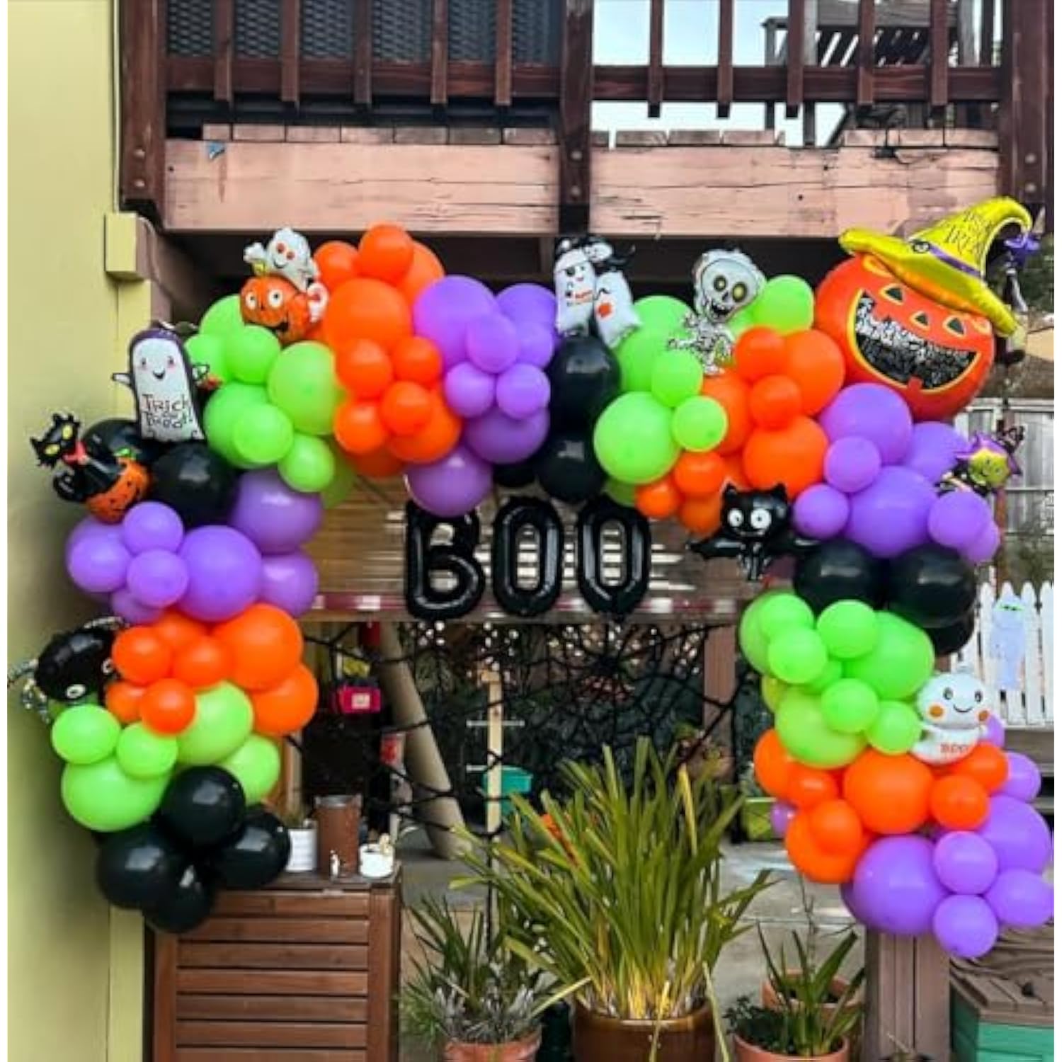 Red And Black Balloon Garland Kit, Red Black And Gold Balloon Arch, 114Pcs 4 Sizes Black Red Balloons For Casino Theme Party?Graduation?New Year?Wedding?Birthday Decorations