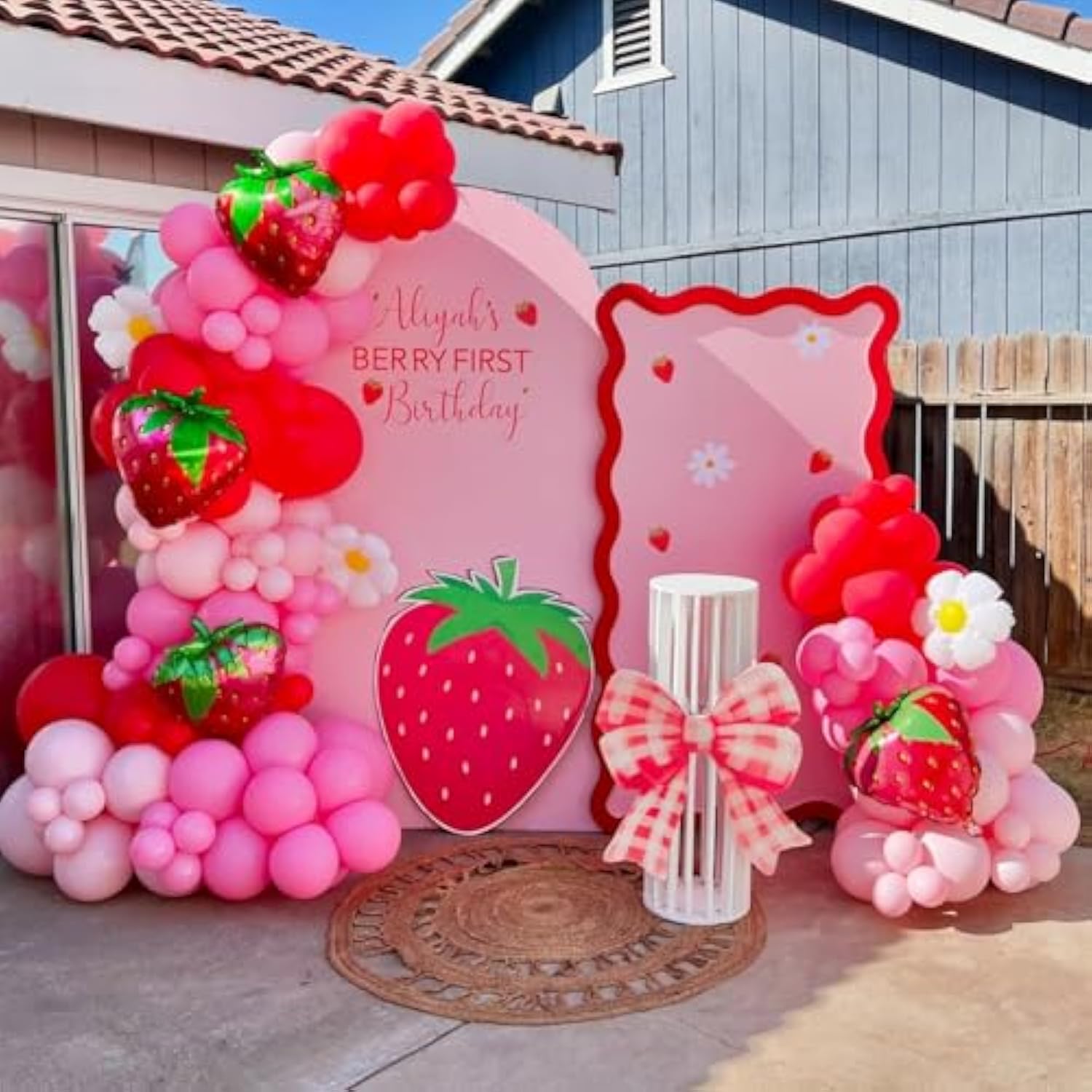 142 Pcs Strawberry Balloon Garland Arch Kit,Red,Pink,Light Pink,Strawberry Foil Balloon For Berry First Birthday Decorations,Baby Shower,Strawberry Party Decorations