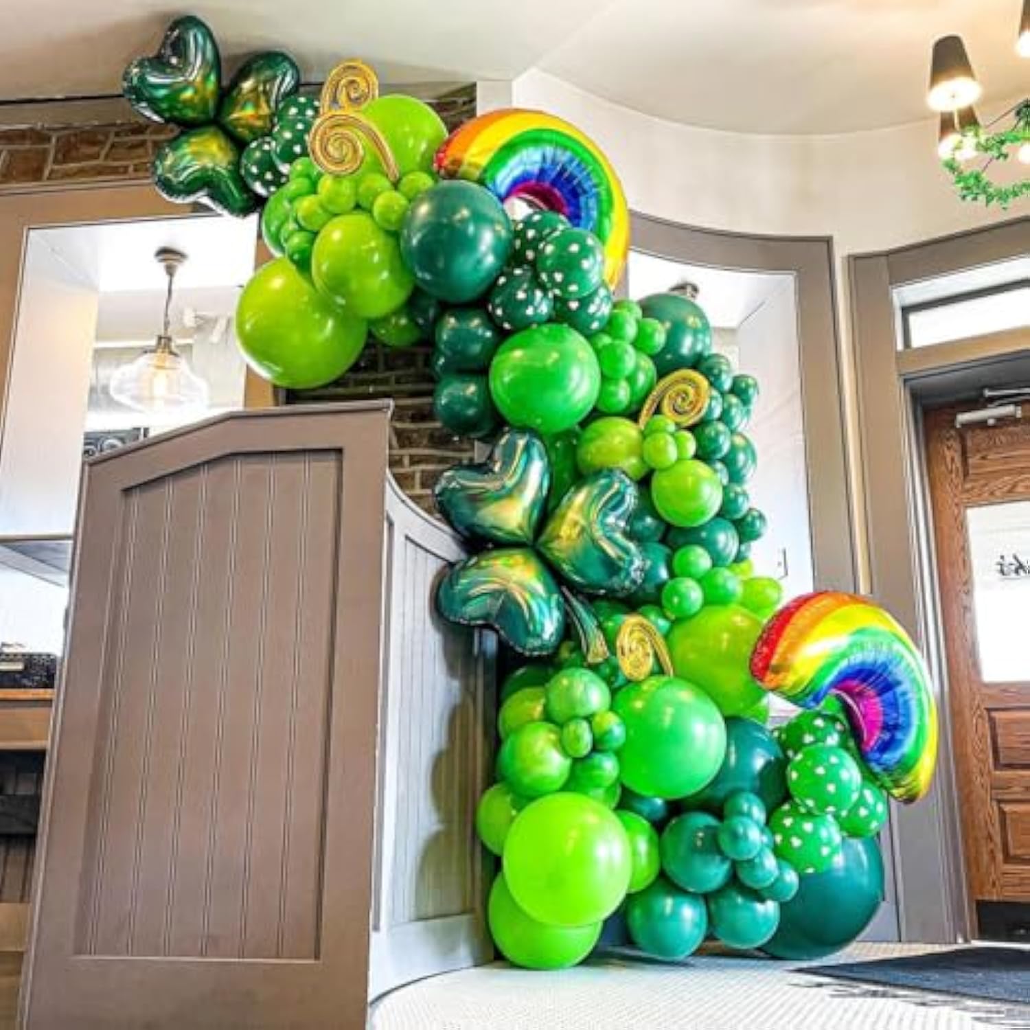 Green Balloons Arch Garland Kit, 102Pcs 18In 12In 10In 5In Green Balloons Different Sizes For Birthday Wedding Baby Shower Jungle Summer Fruit Green Theme Anniversary Celebration Decoration