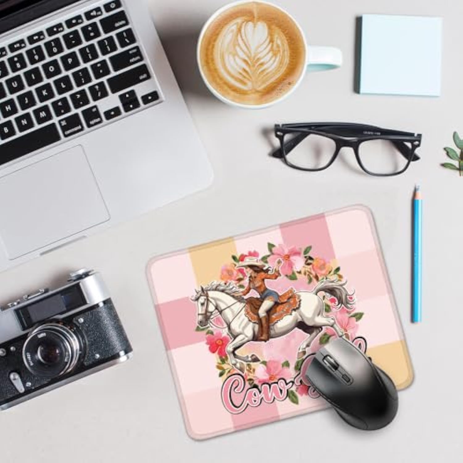 Retro Cowgirl Mouse Pad, Cowgirl Work Place Mousepad, Retro Western Travel Mouse Mat, Home Office College Dorm Desk Decor Mousepad, Mouse Mat Gifts For Women Cowgirl Mom, New Job Gifts