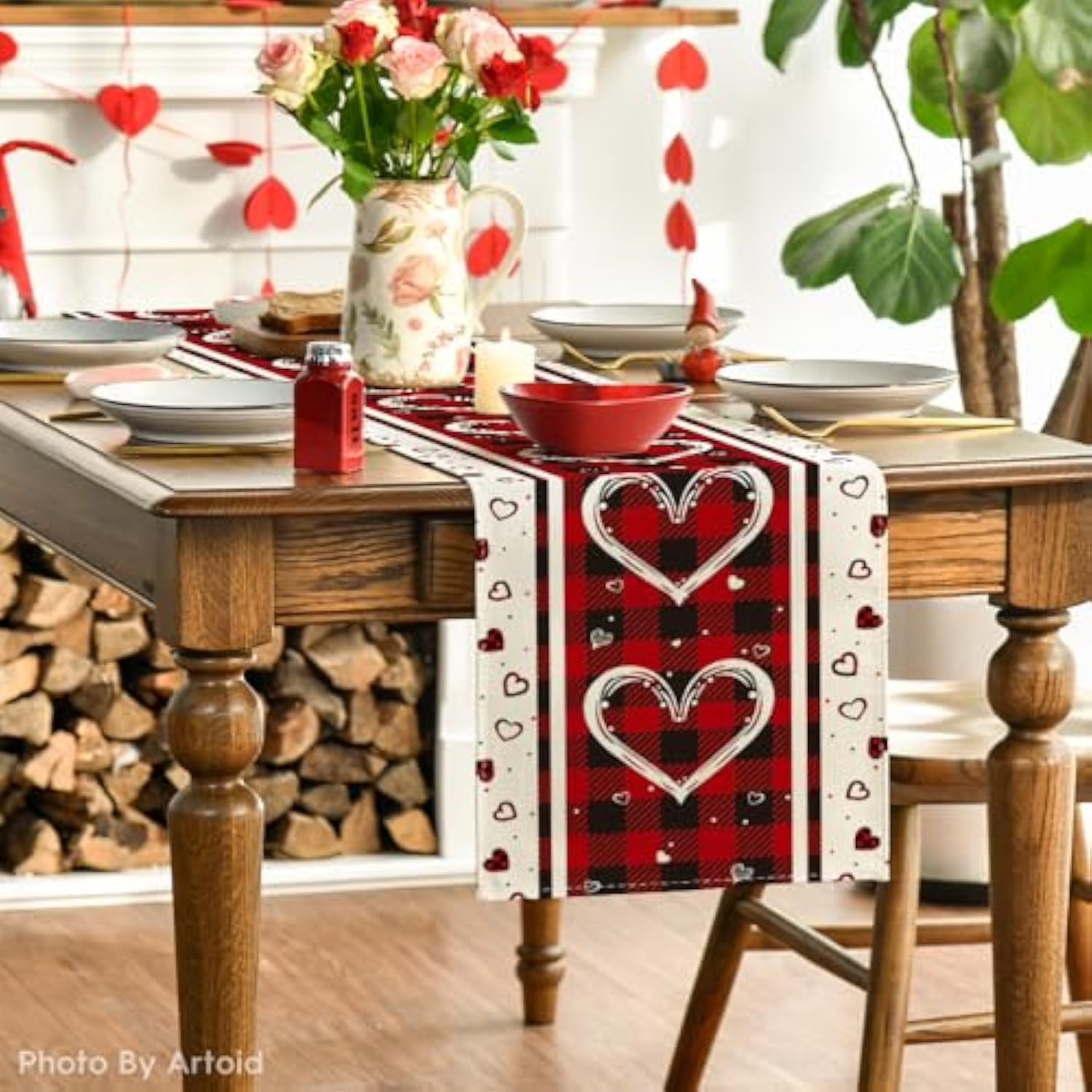 Buffalo Plaid Love Hearts Valentine'S Day Table Runner, Seasonal Kitchen Dining Table Decoration For Indoor Home Party 13X72 Inch