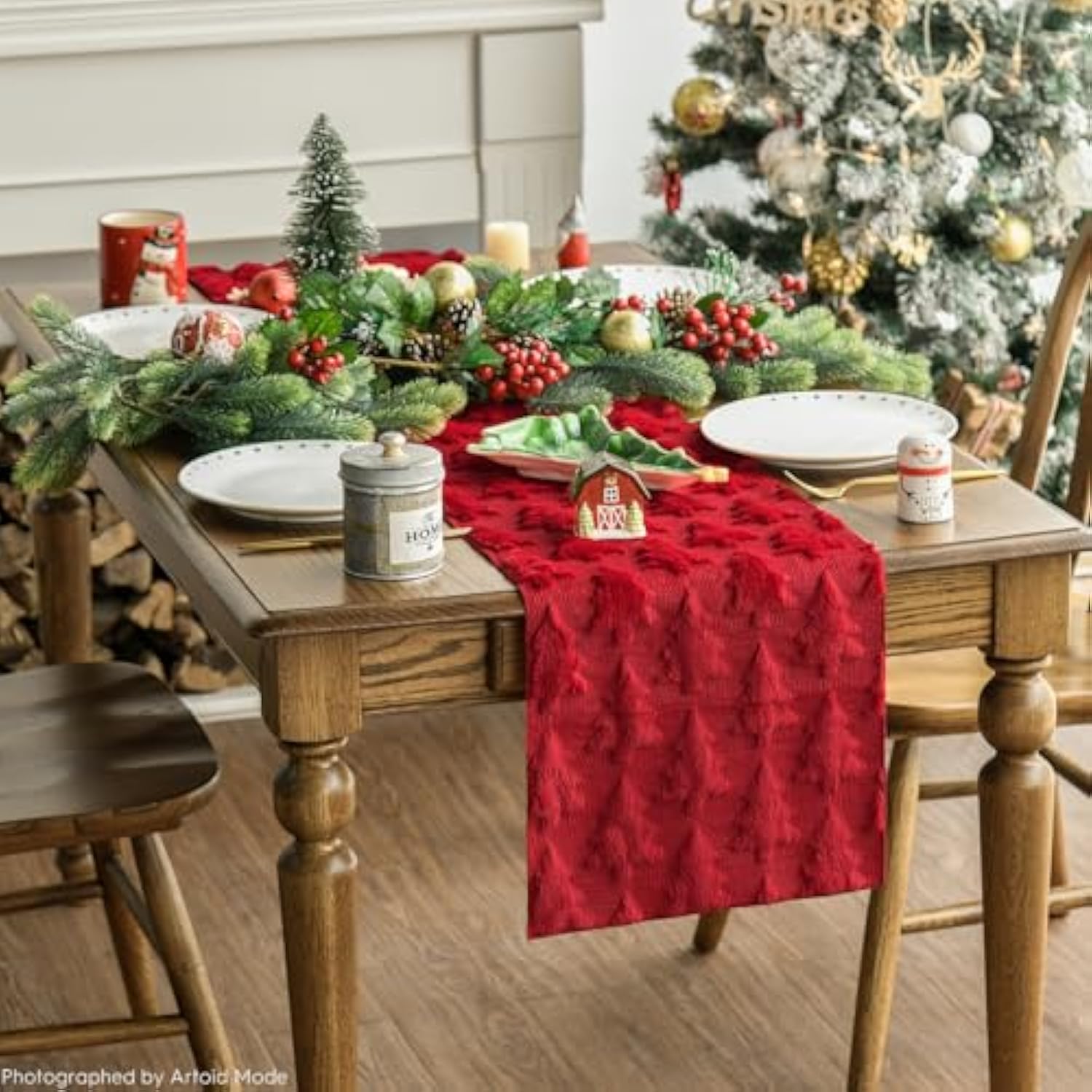 Christmas Trees Red Soft Plush Faux Fur Jacquard Christmas Table Runner, Holiday Kitchen Dining Table Decoration For Home Party Decor 13X72 Inch