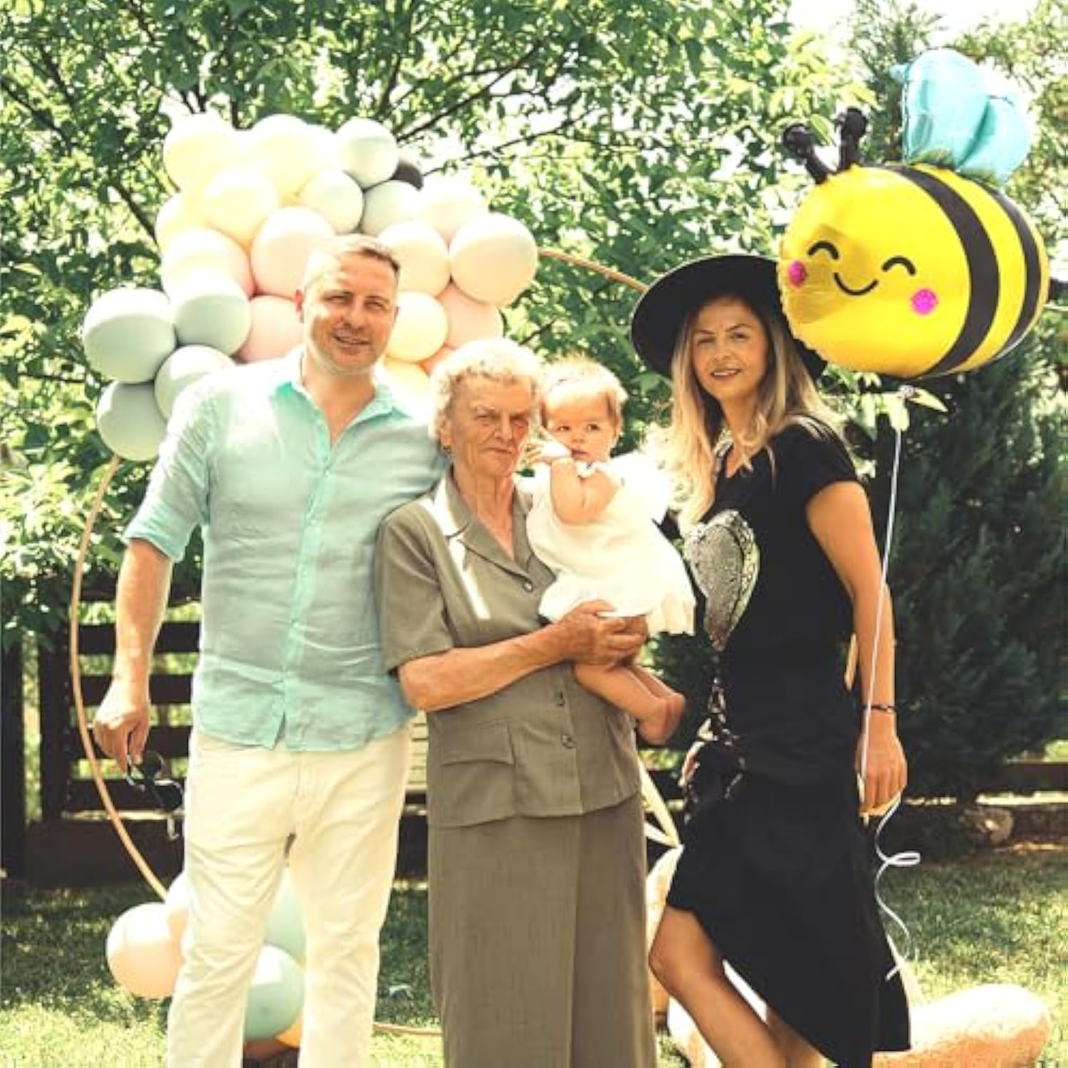 Cute Smile Face Bee Balloon Lovely Woodland Honeybee Balloon Bee Theme Birthday Supplies Summer Spring Parties Baby Shower, 6 Pack Cartoon Bee Shaped Mylar Foil Balloons Jungle Animal Party Decoration